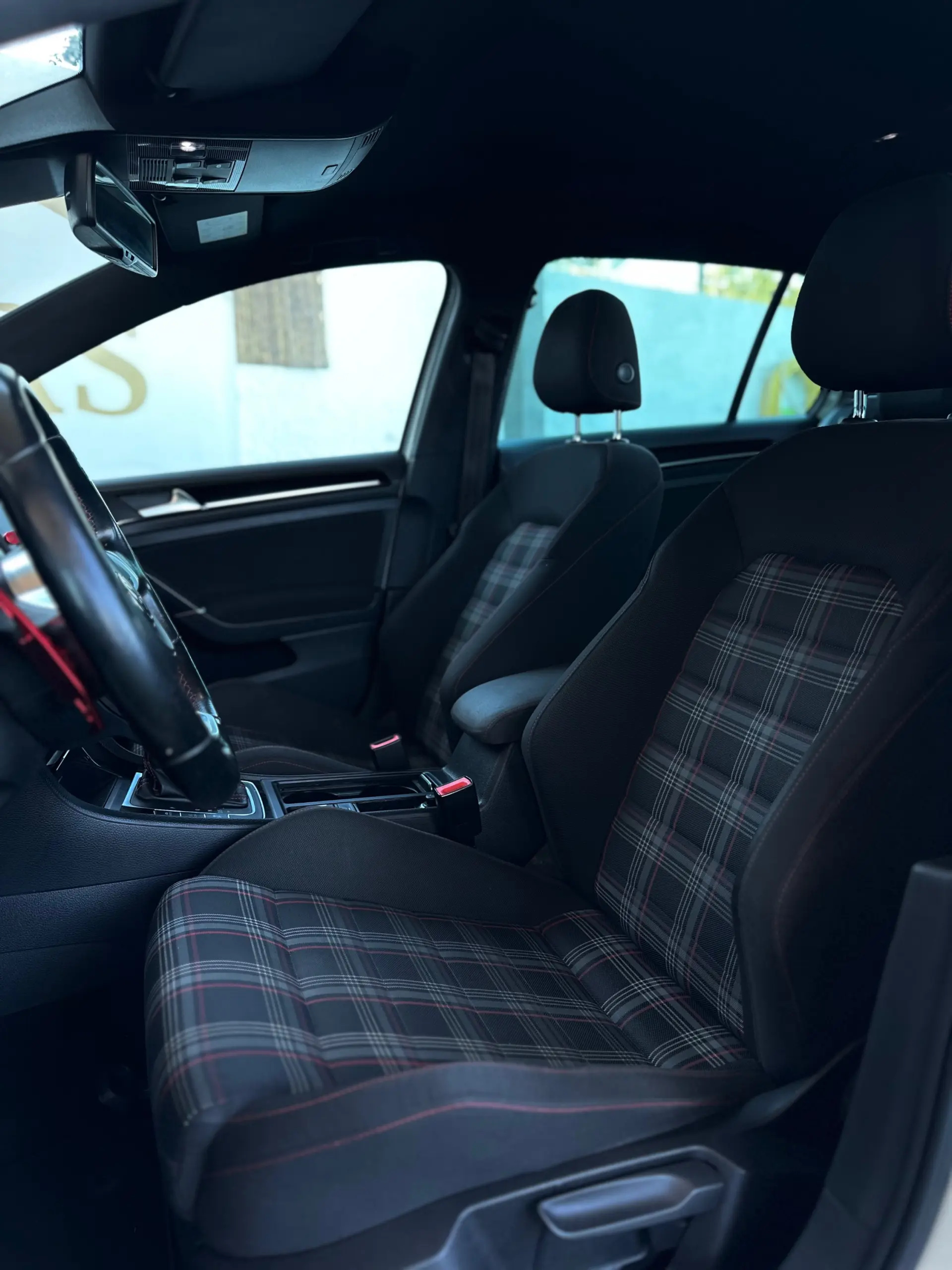 Volkswagen Golf 2.0 TSi GTi DSG Performance 18