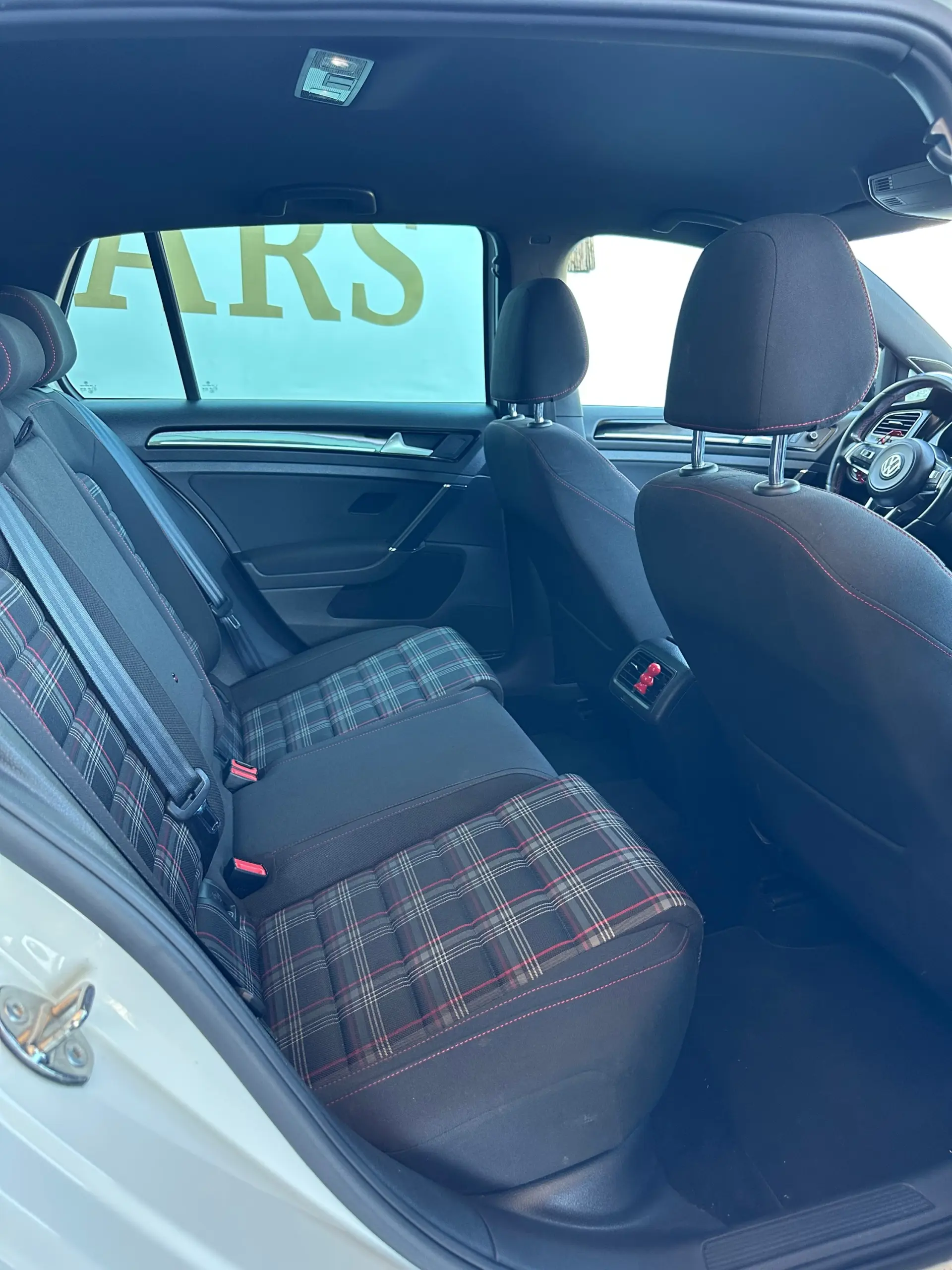 Volkswagen Golf 2.0 TSi GTi DSG Performance 33