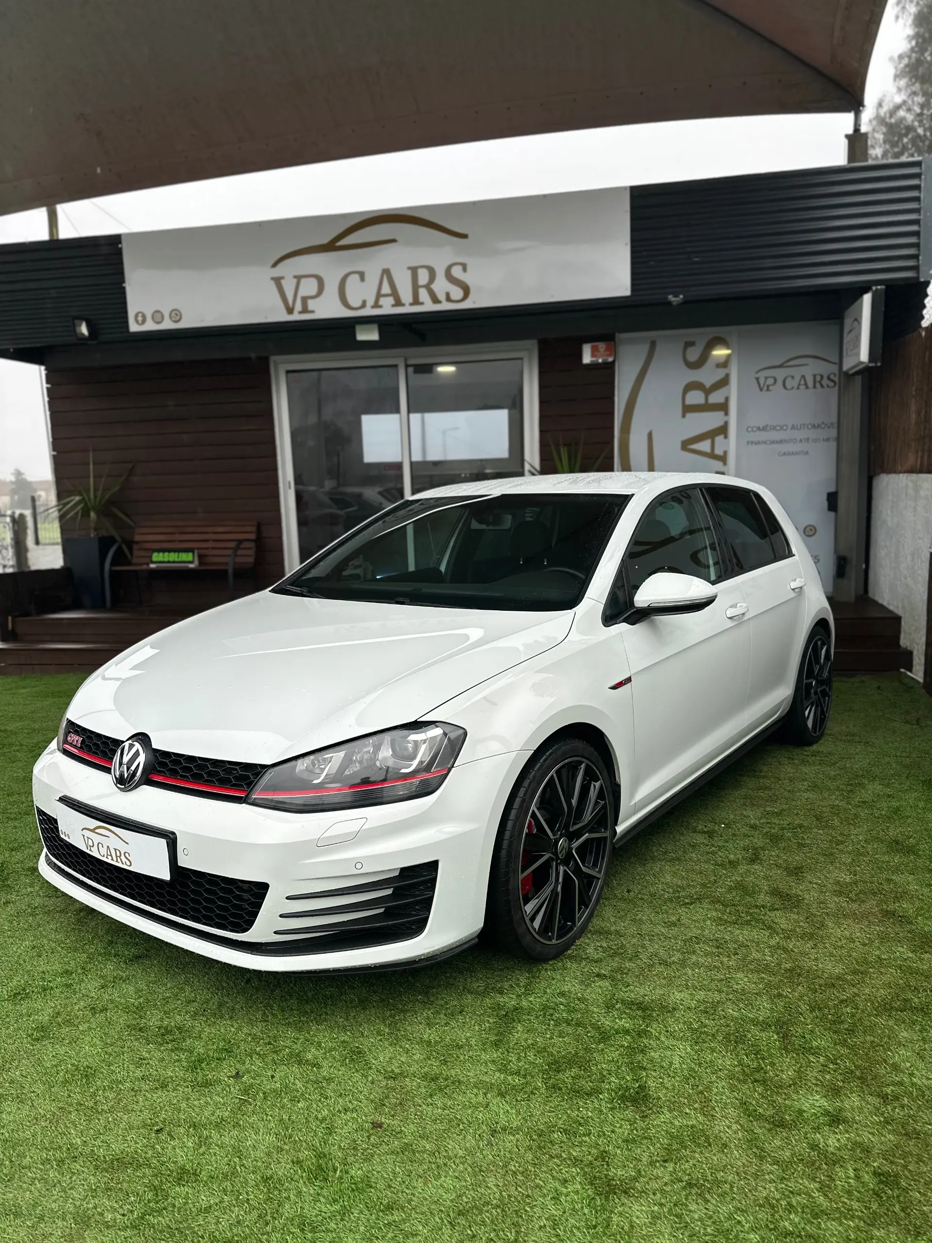 Volkswagen Golf 2.0 TSi GTi DSG Performance 4
