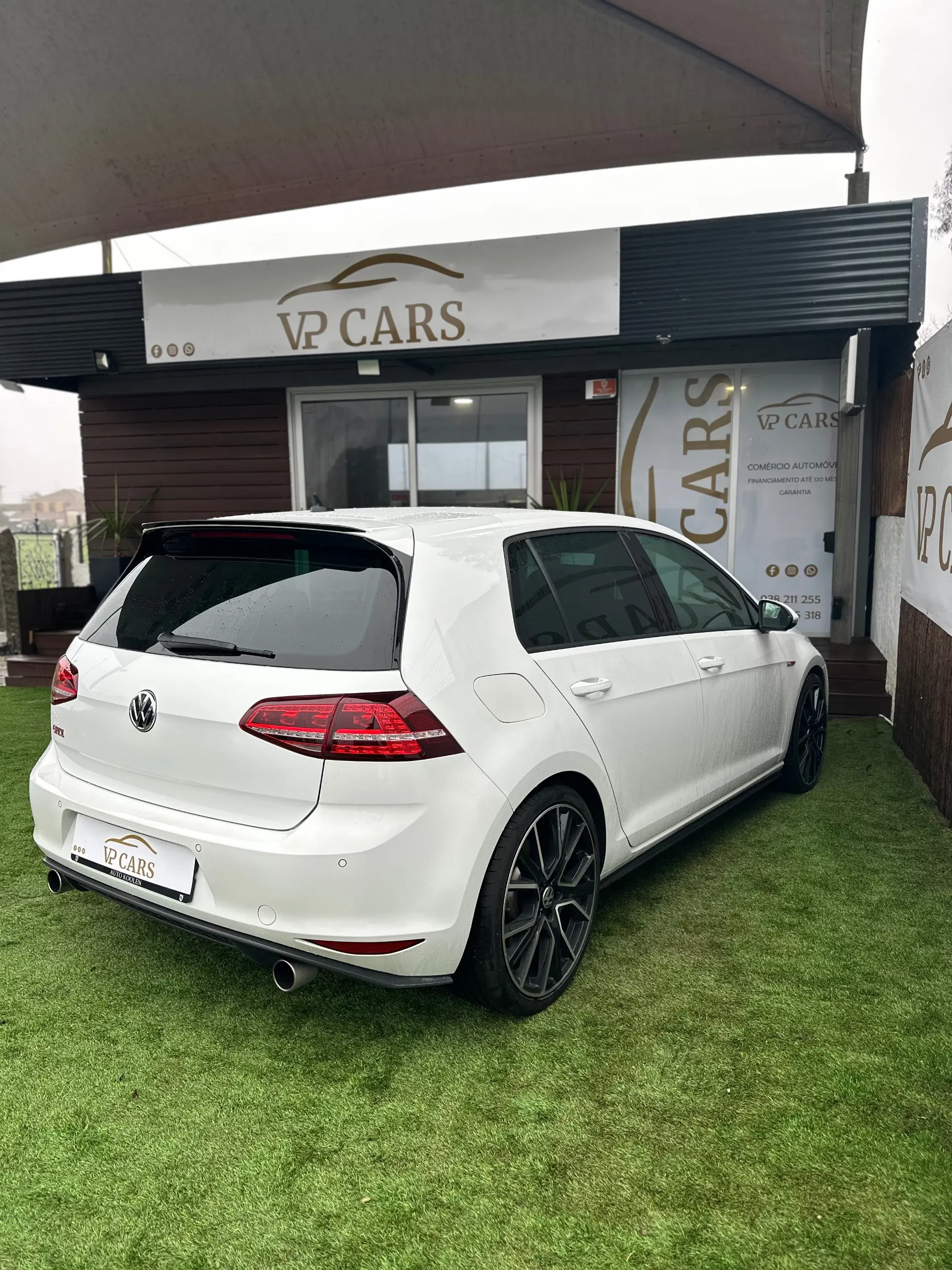 Volkswagen Golf 2.0 TSi GTi DSG Performance 10