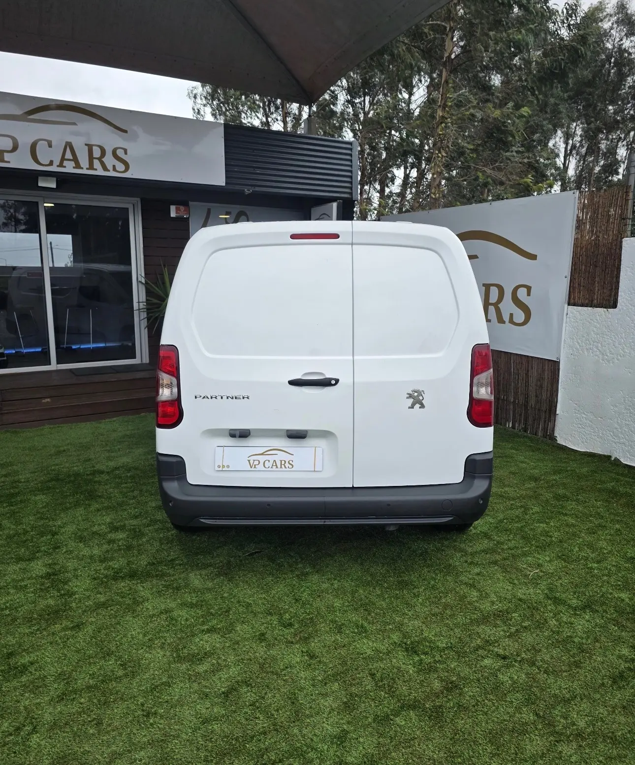 Peugeot Partner 1.5 BlueHDI L2 - Longa 6