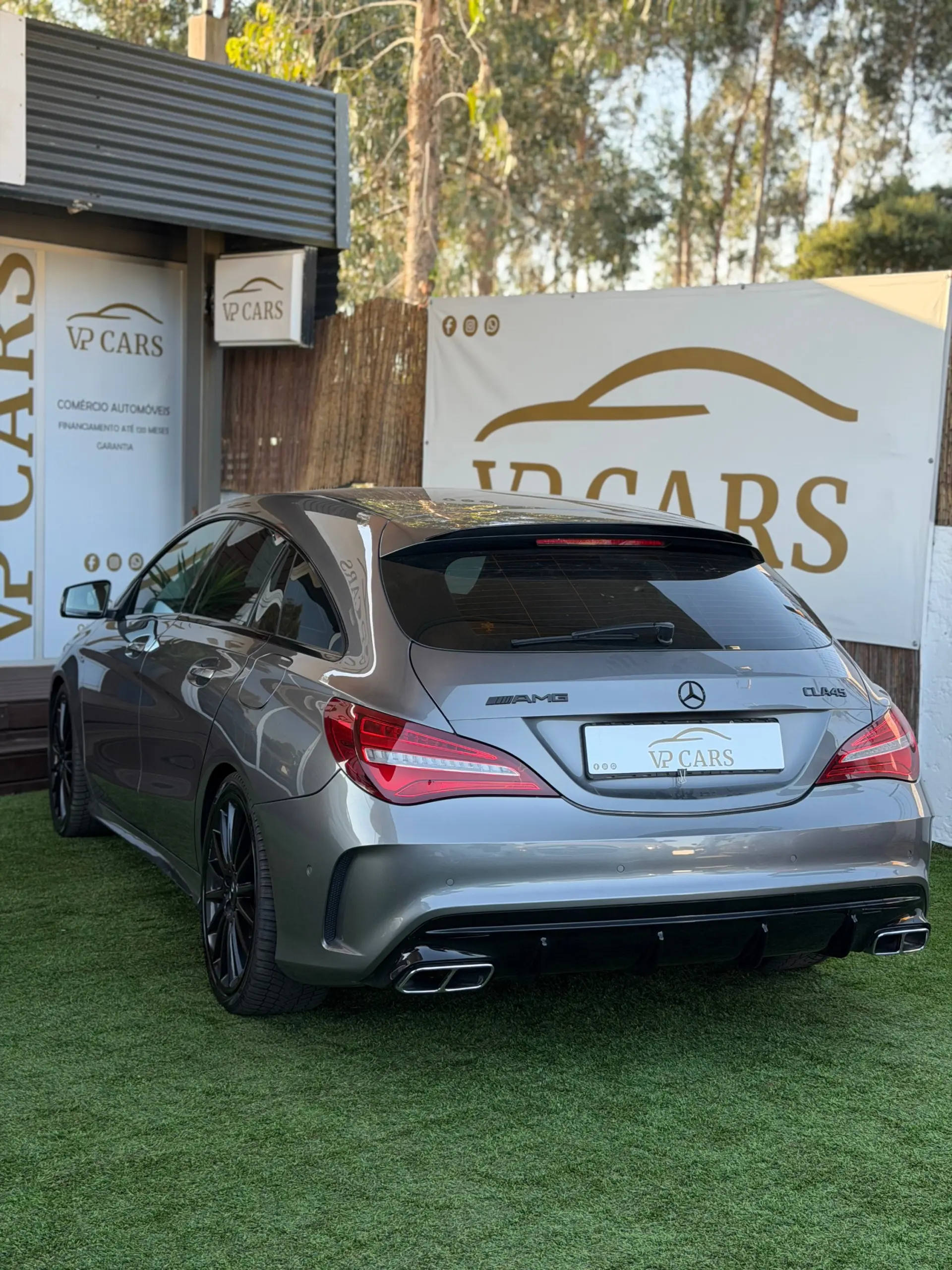 Mercedes-Benz CLA 45 AMG Shooting Brake 4-Matic 11