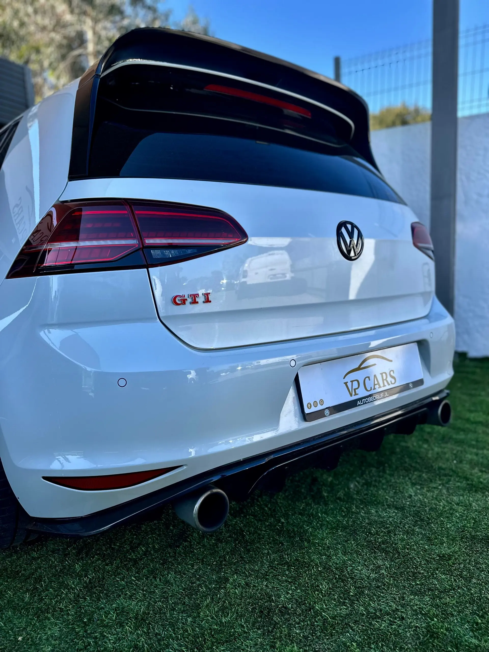 Volkswagen Golf 2.0 TSi GTi DSG Performance 7