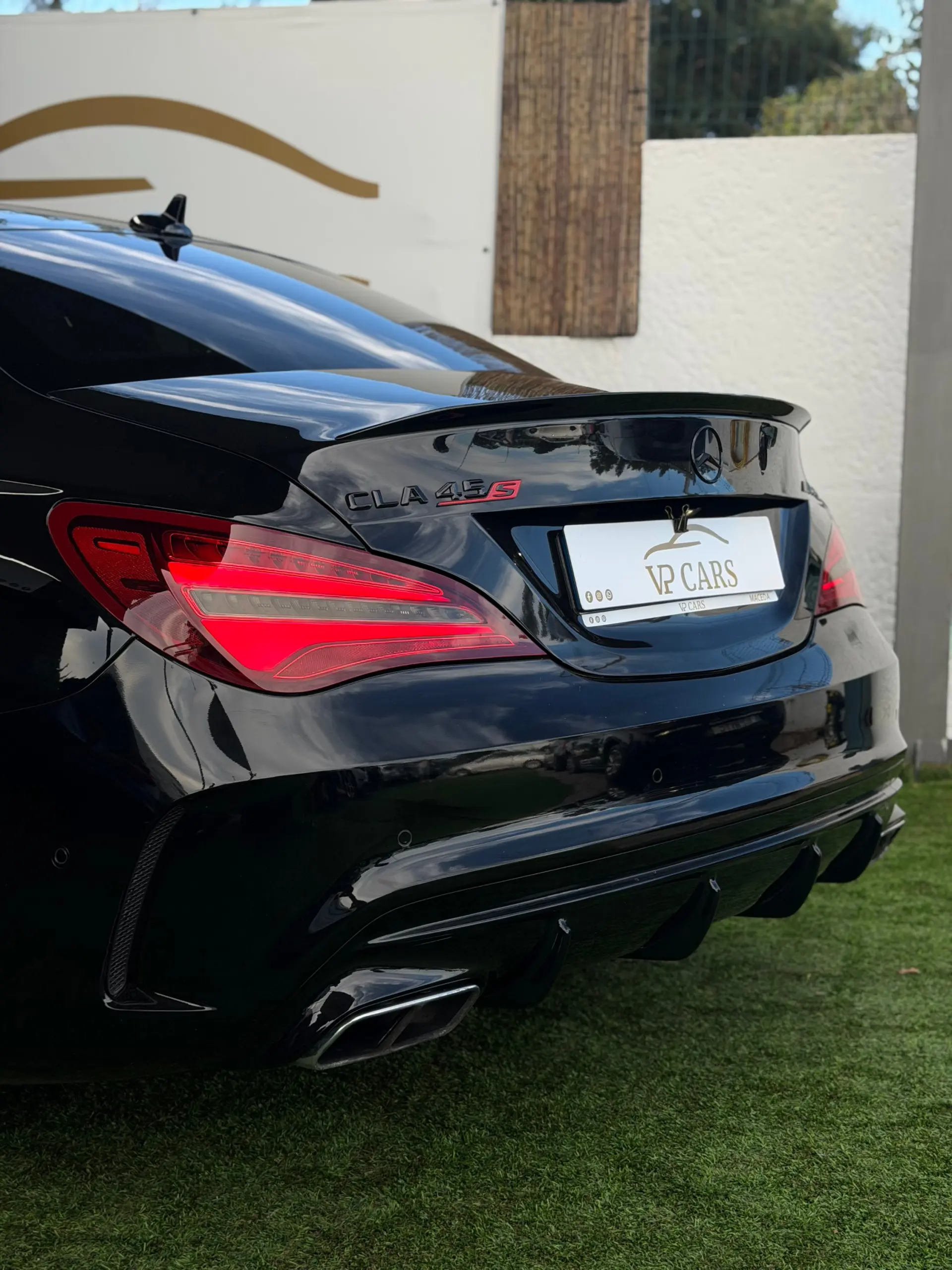 Mercedes-Benz CLA 45 AMG 4Matic Speedshift 7G-DCT Night Edition 11