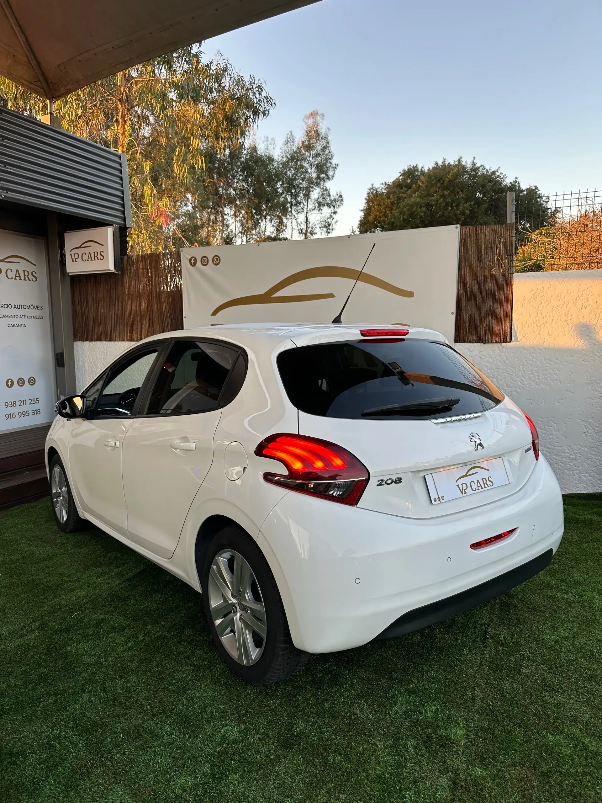 Peugeot 208 1.2 PureTech Style 4