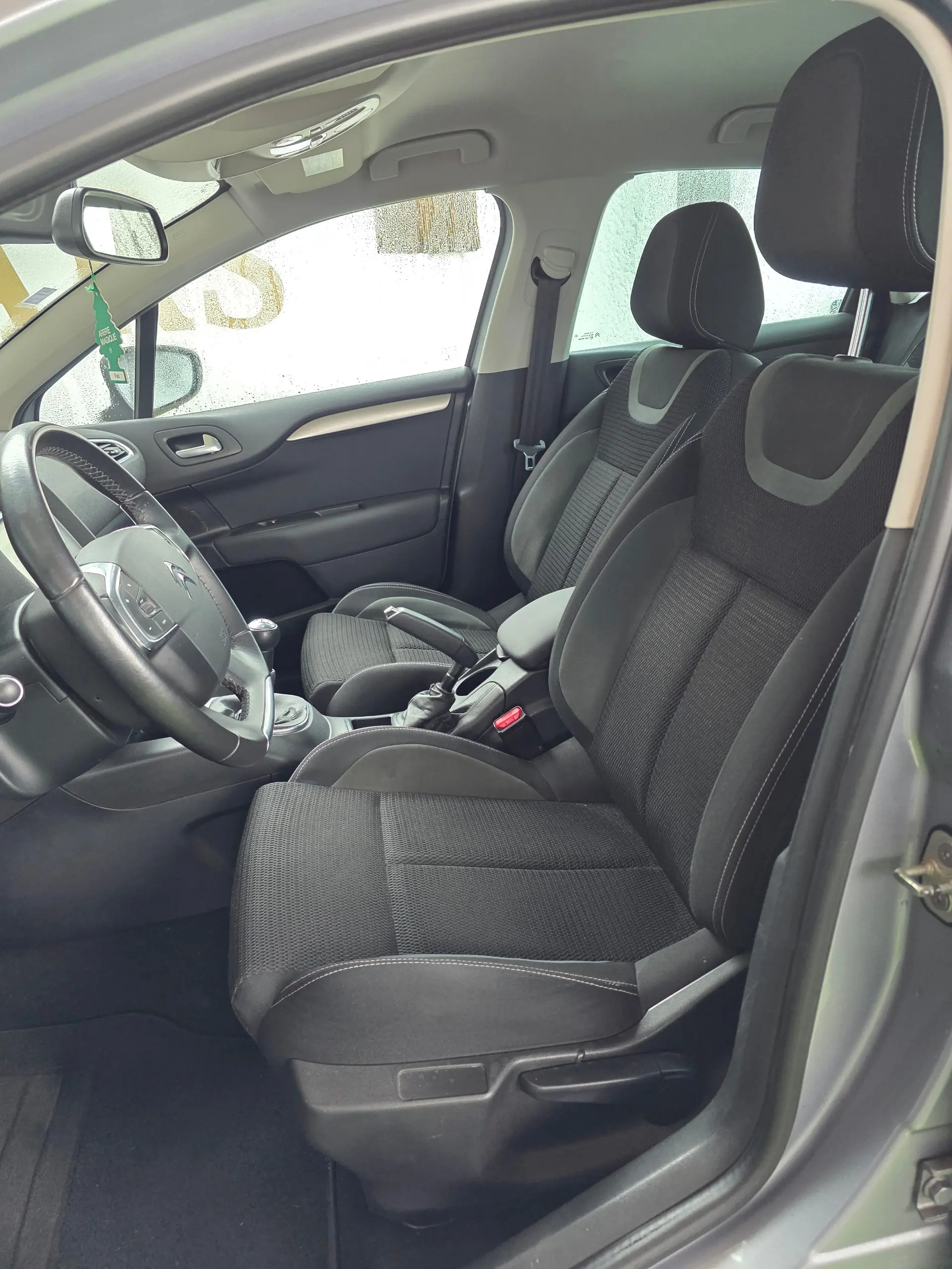 Citroën C4 1.2 PureTech Feel 17