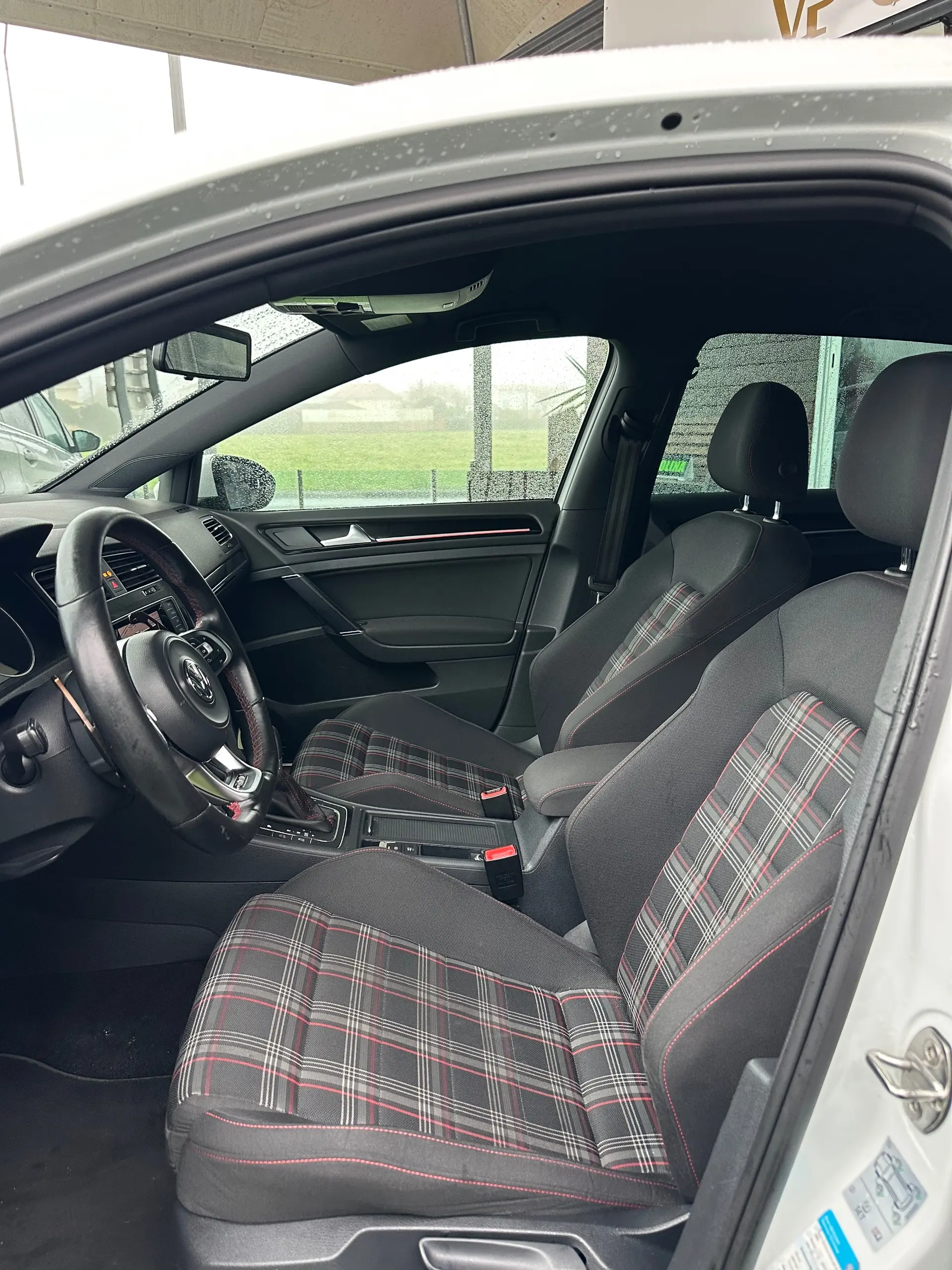 Volkswagen Golf 2.0 TSi GTi DSG Performance 19