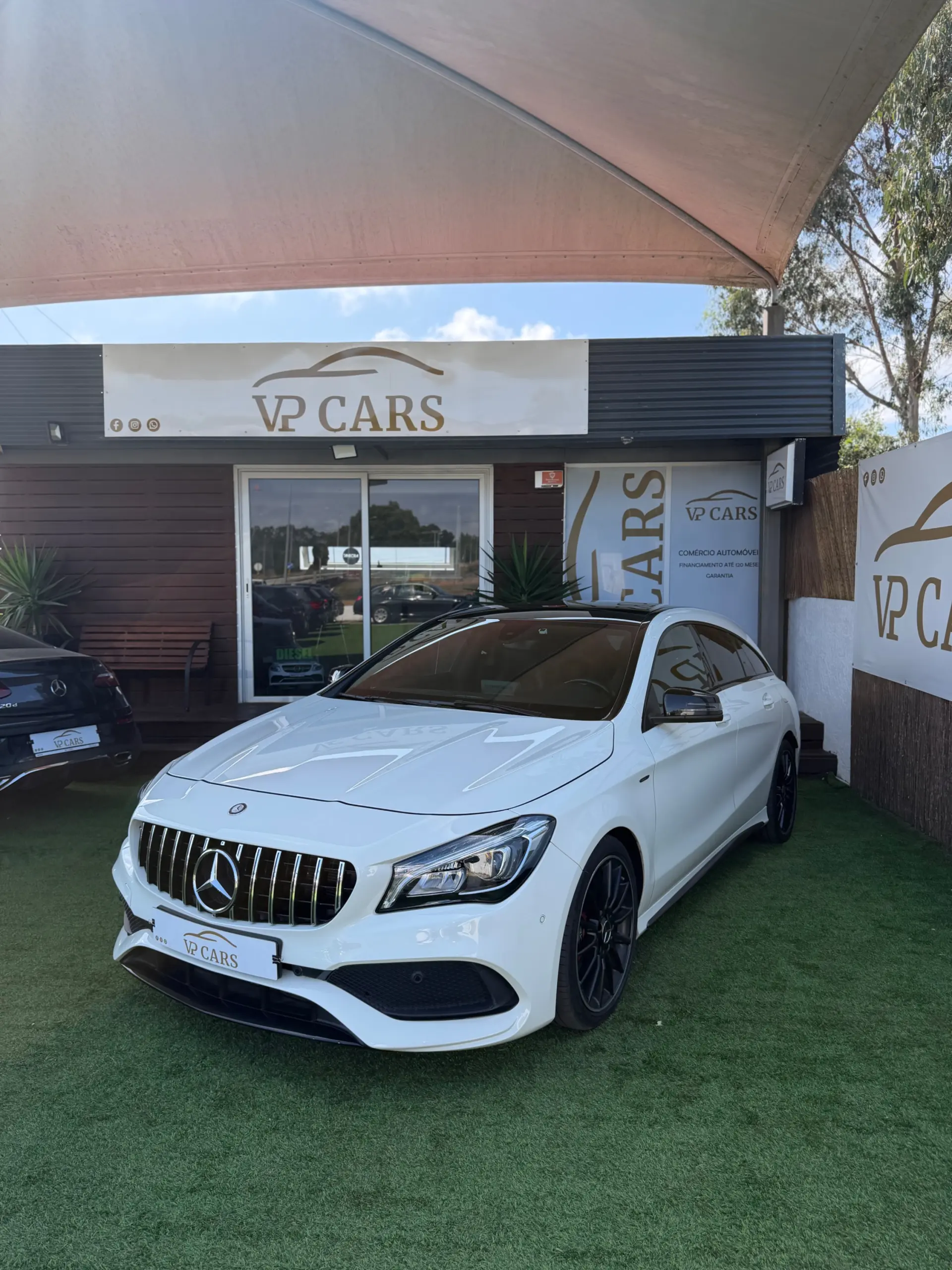 Mercedes-Benz CLA 200 d  7G-DCT AMG Line 4