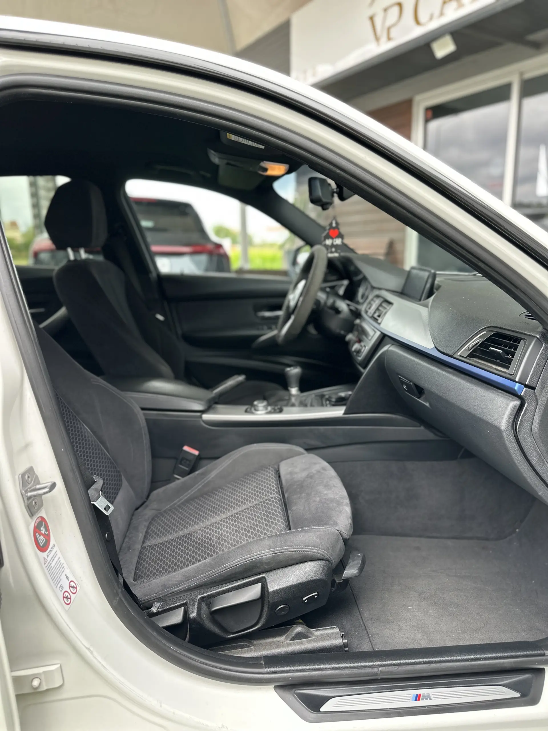 BMW 318 d Pack M 21