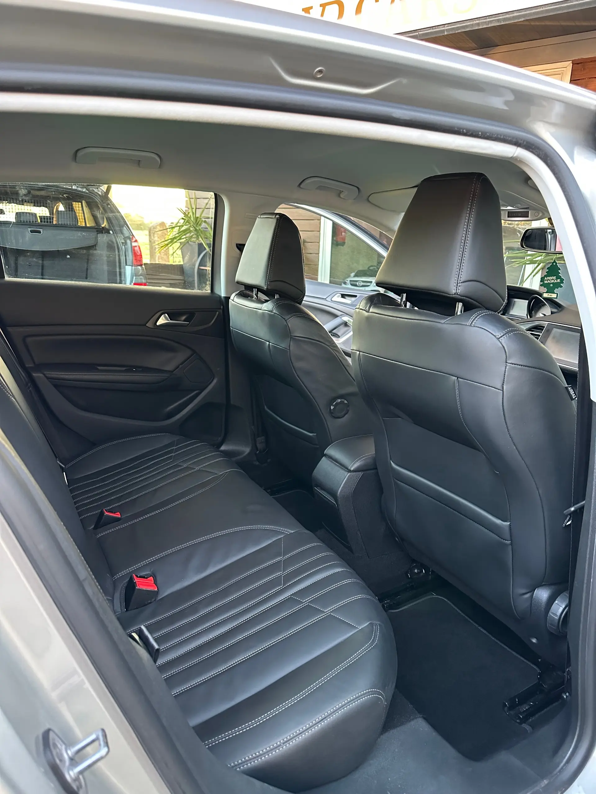 Peugeot 308 1.2 PureTech Style 10