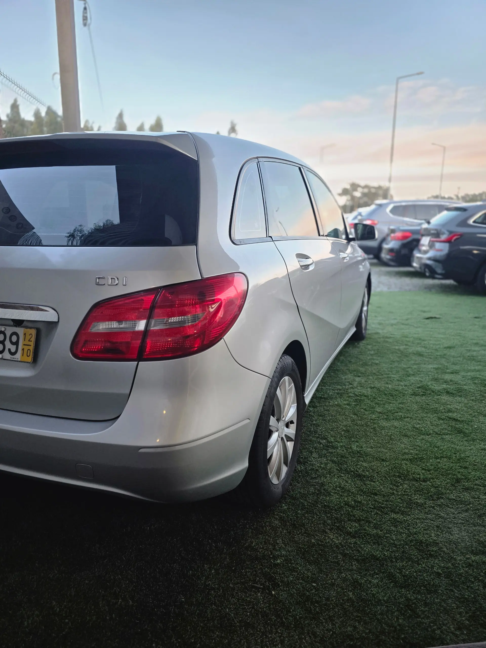 Mercedes-Benz B 200 Outro 7