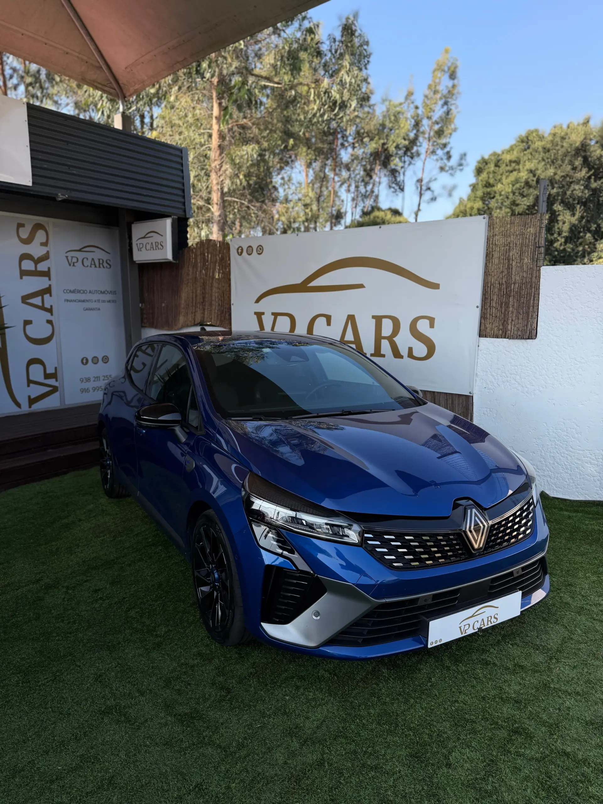 Renault Clio E-Tech Hybrind - Esprit Alpine 3
