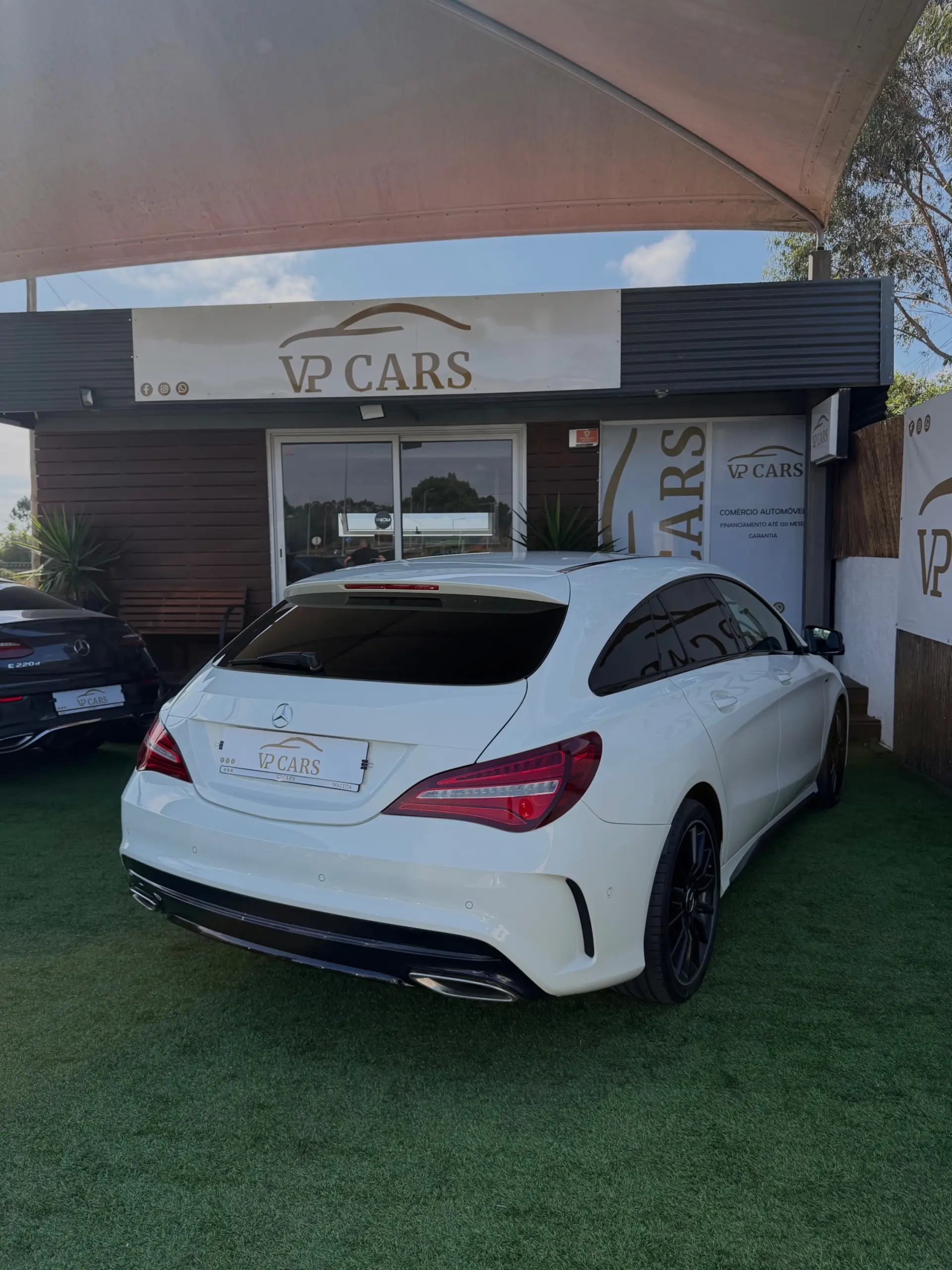 Mercedes-Benz CLA 200 d  7G-DCT AMG Line 9