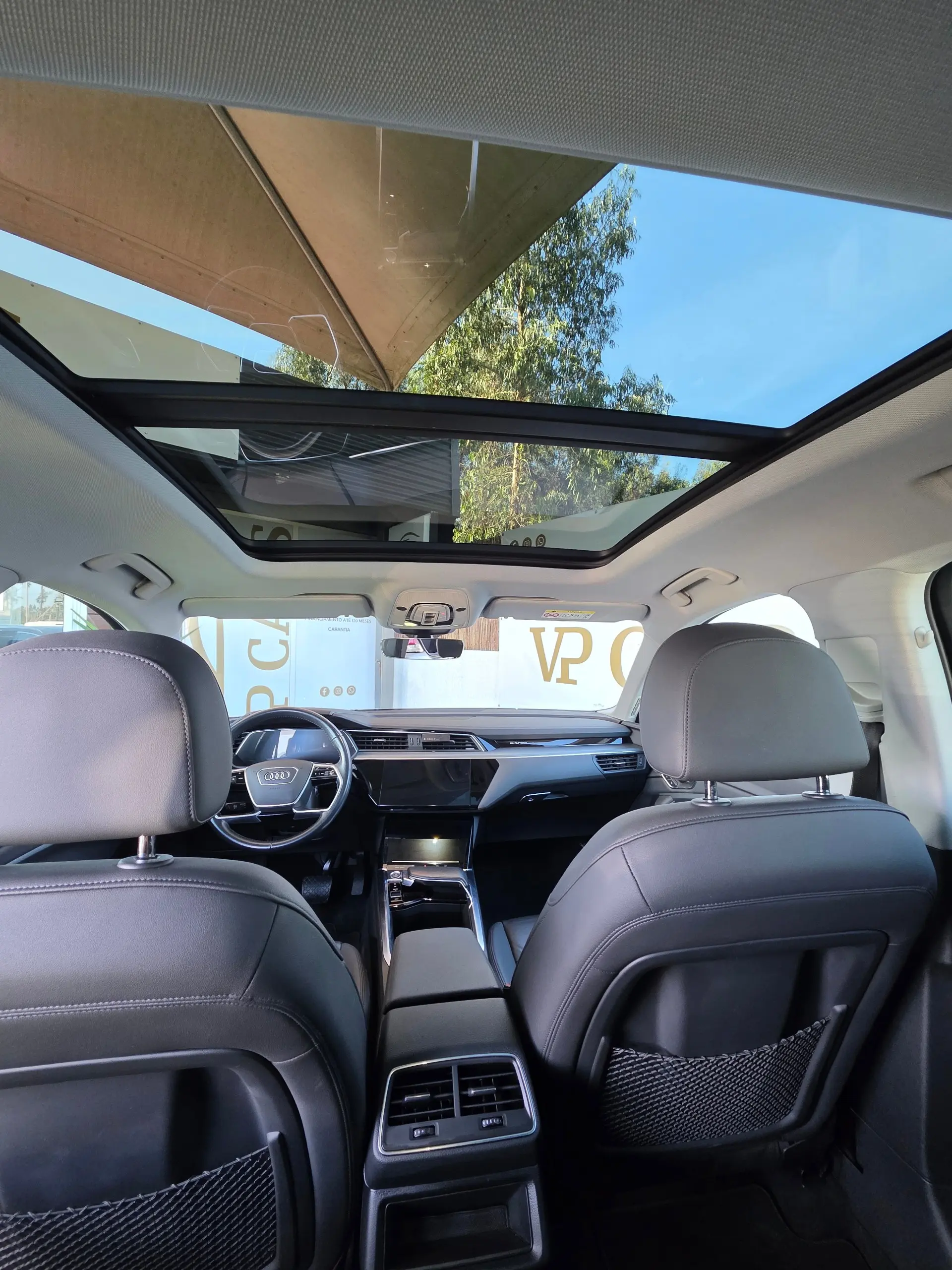 Audi e-tron 50 quattro 16