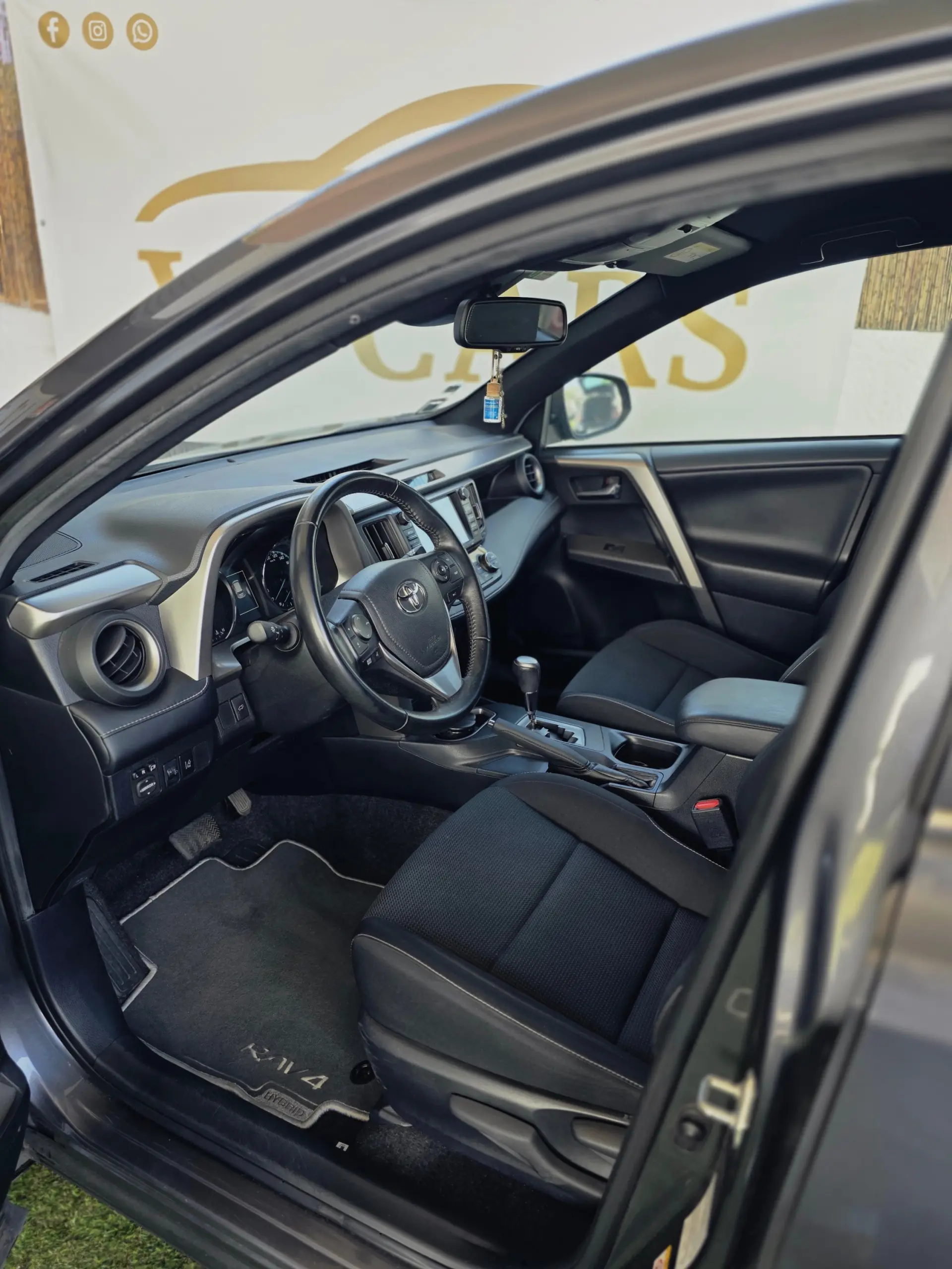 Toyota RAV4 11
