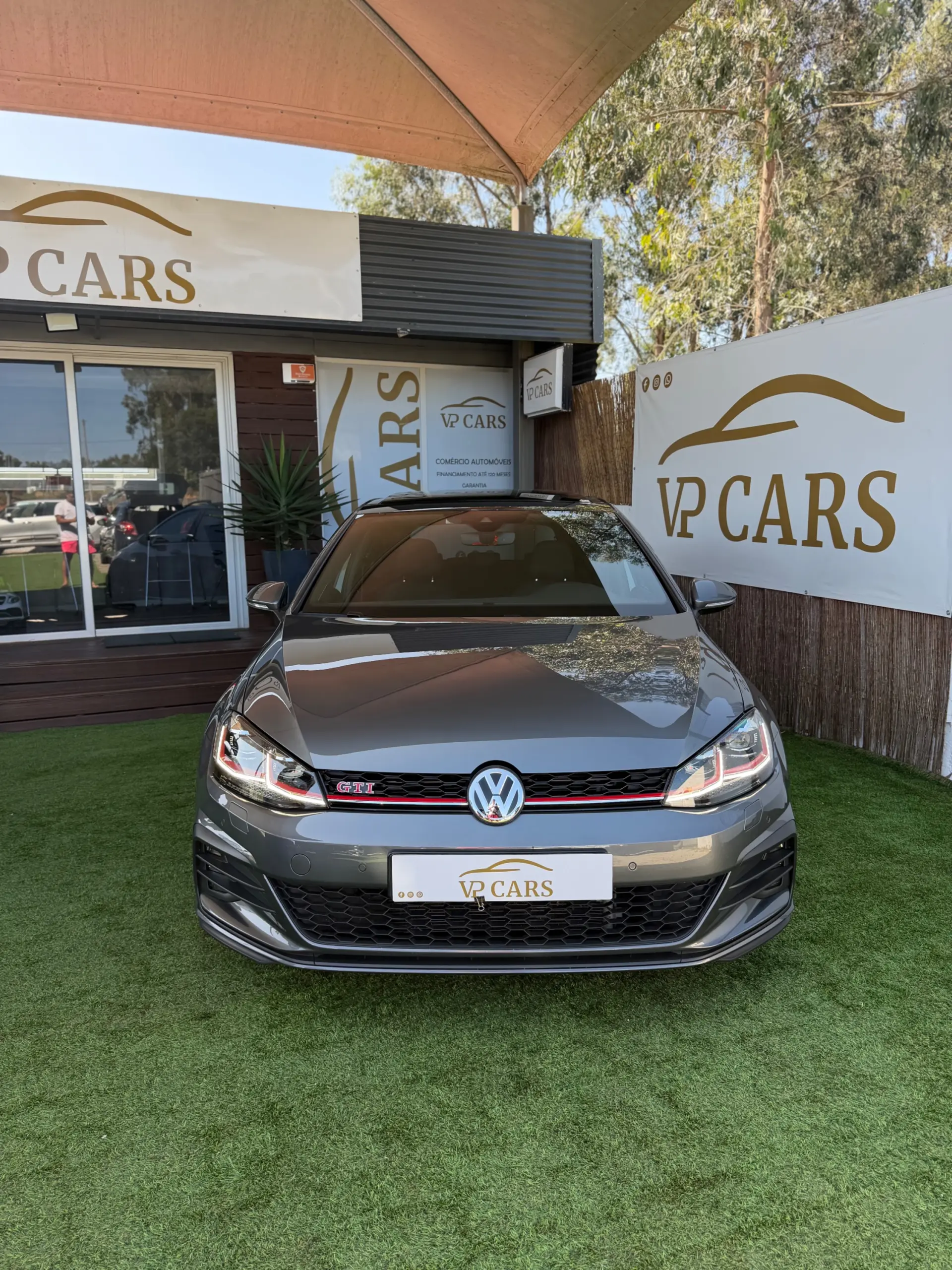 Volkswagen Golf 2.0 TSI GTI DSG Performance 1
