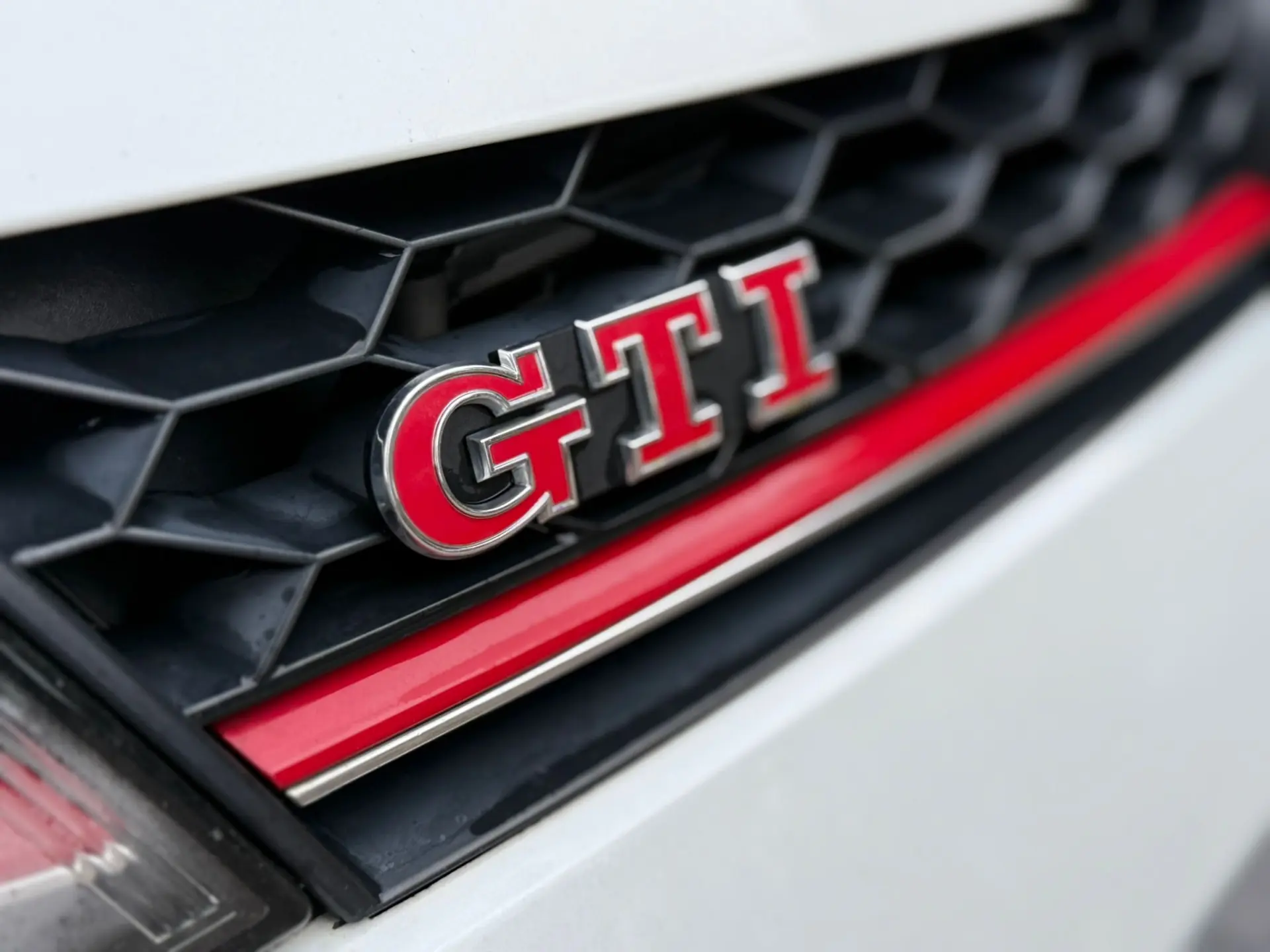 Volkswagen Golf 2.0 TSi GTi DSG Performance 12