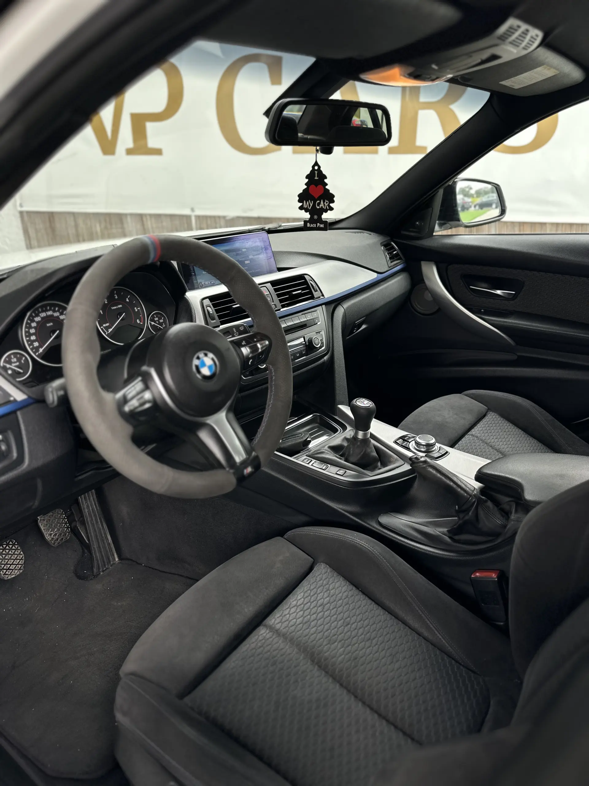 BMW 318 d Pack M 17