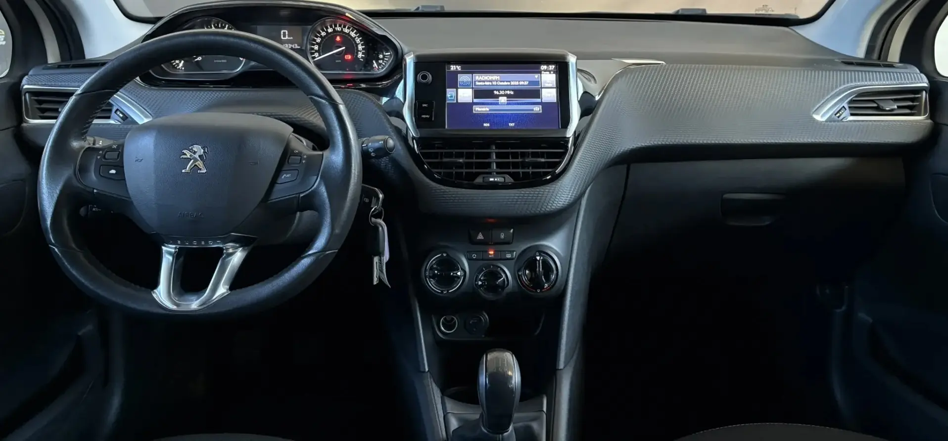 Peugeot 208 1.2 PureTech Style 7