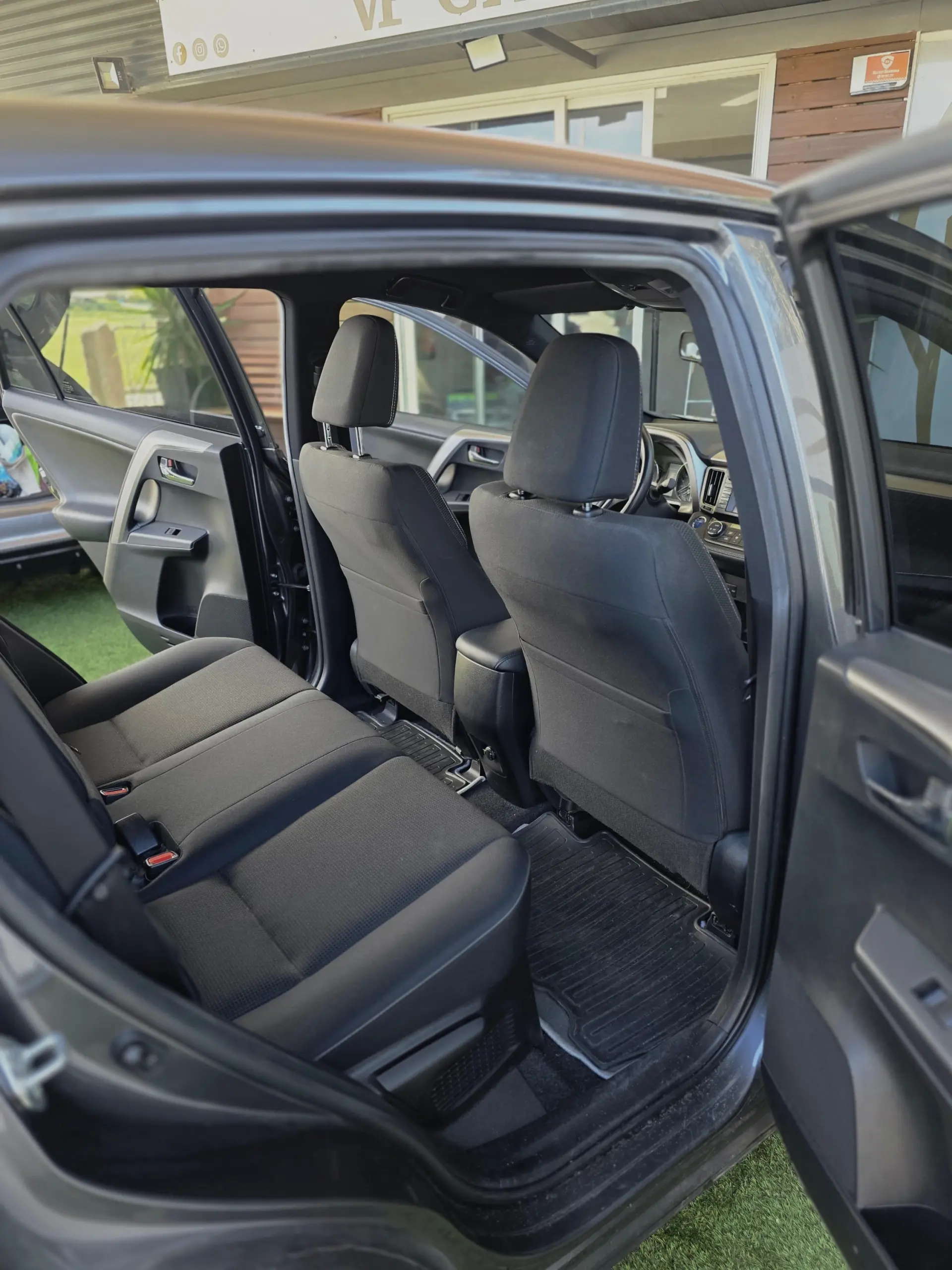 Toyota RAV4 14