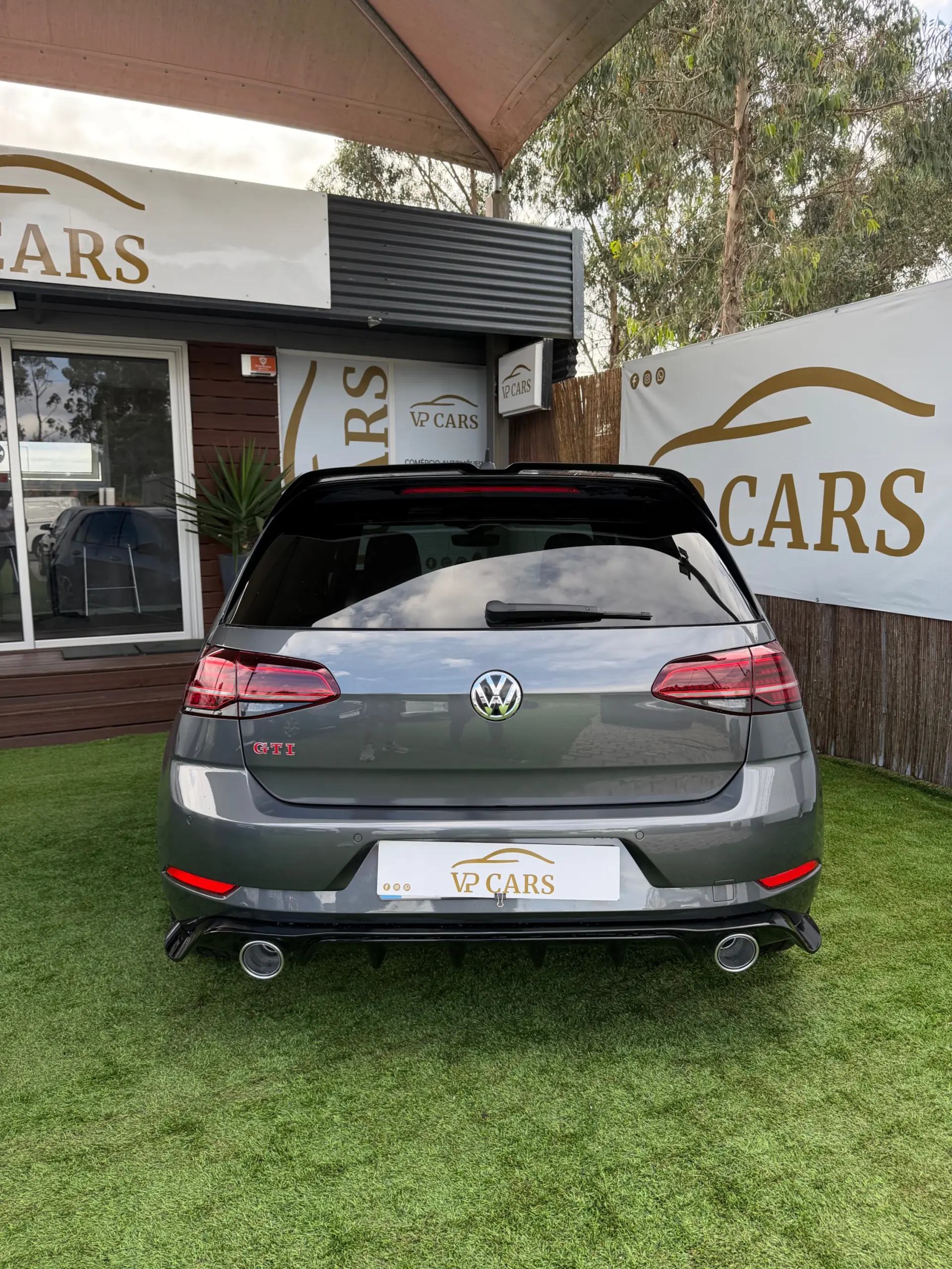 Volkswagen Golf 2.0 TSI GTI DSG Performance 9
