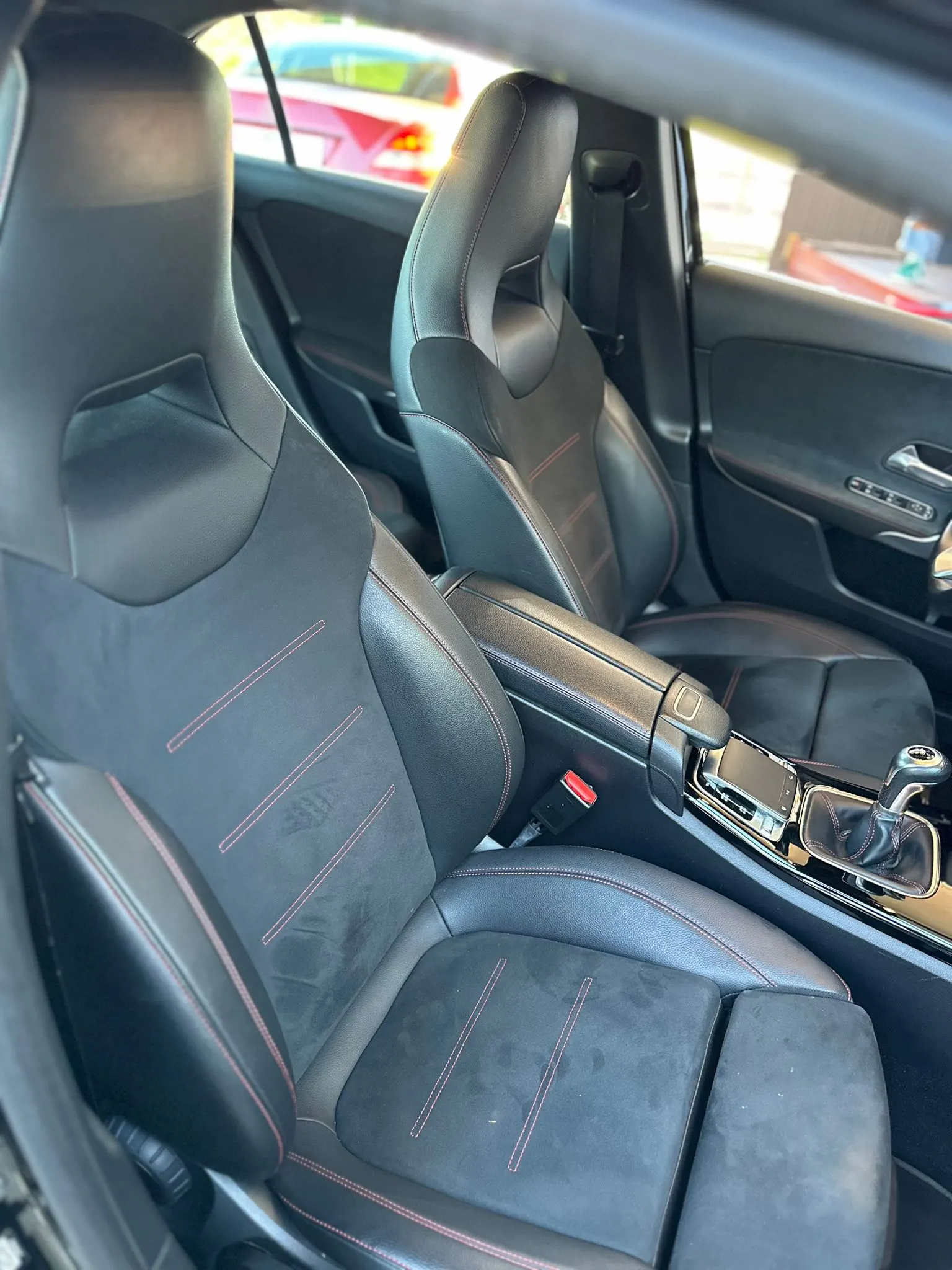 Mercedes-Benz A 180 d AMG Line 12