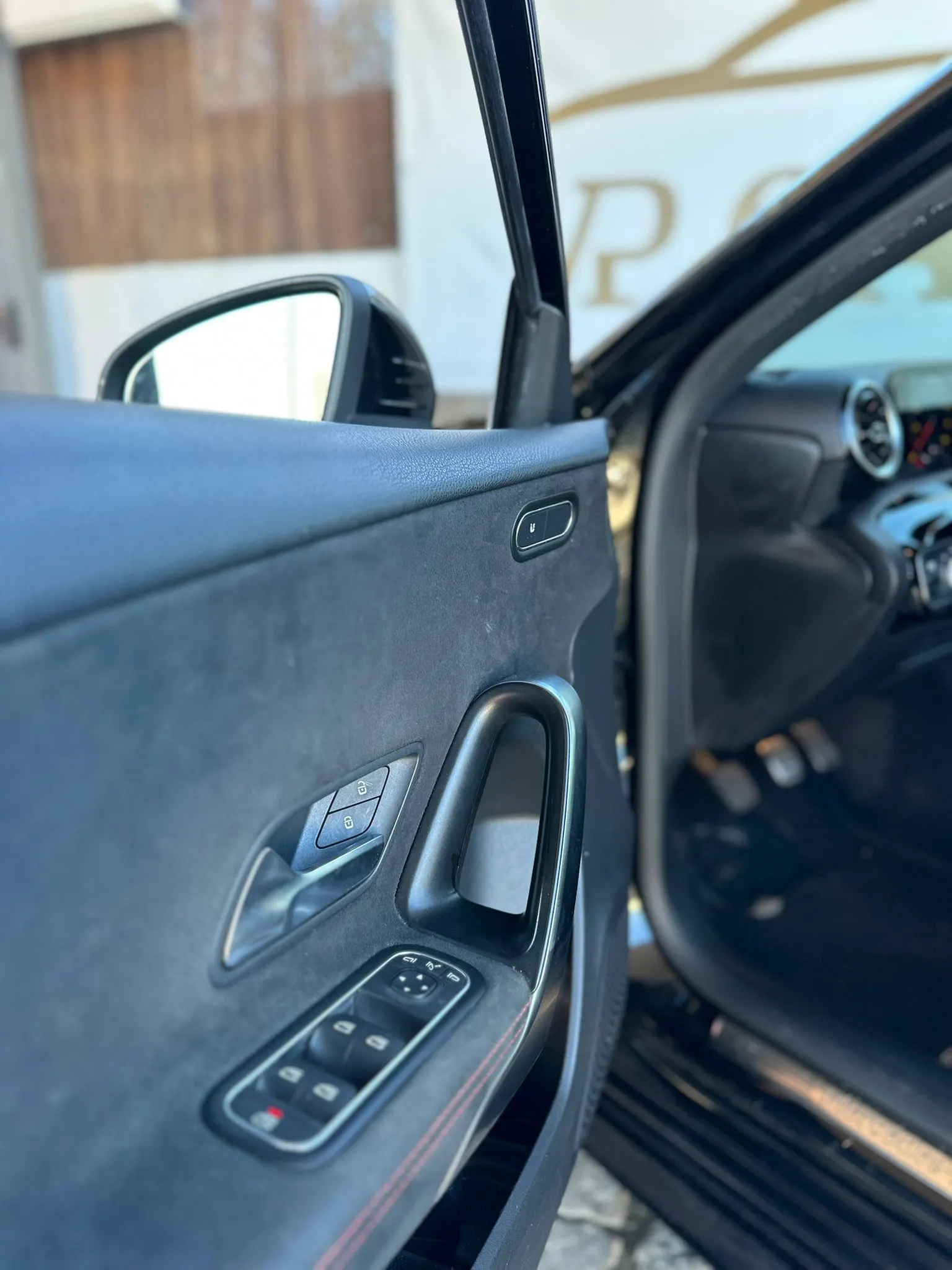 Mercedes-Benz A 180 d AMG Line 17