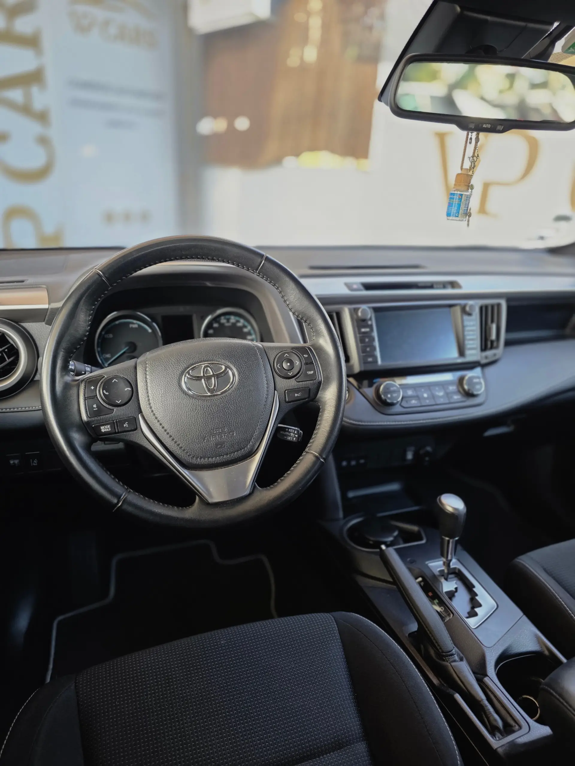 Toyota RAV4 17