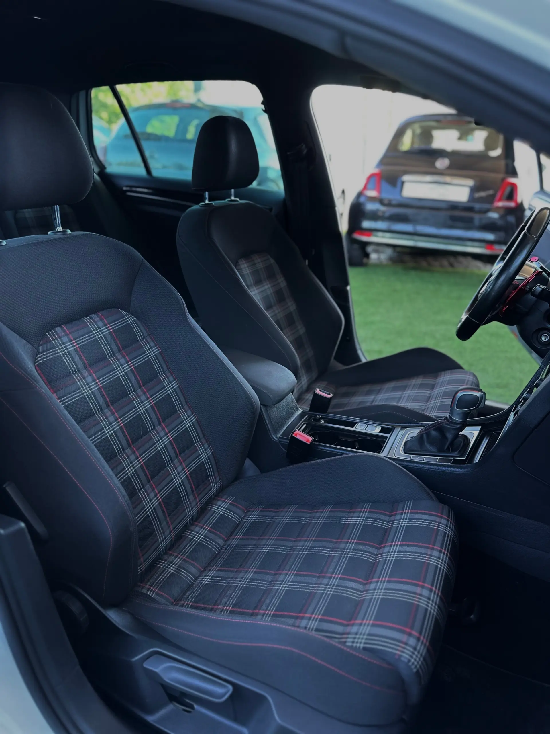 Volkswagen Golf 2.0 TSi GTi DSG Performance 19