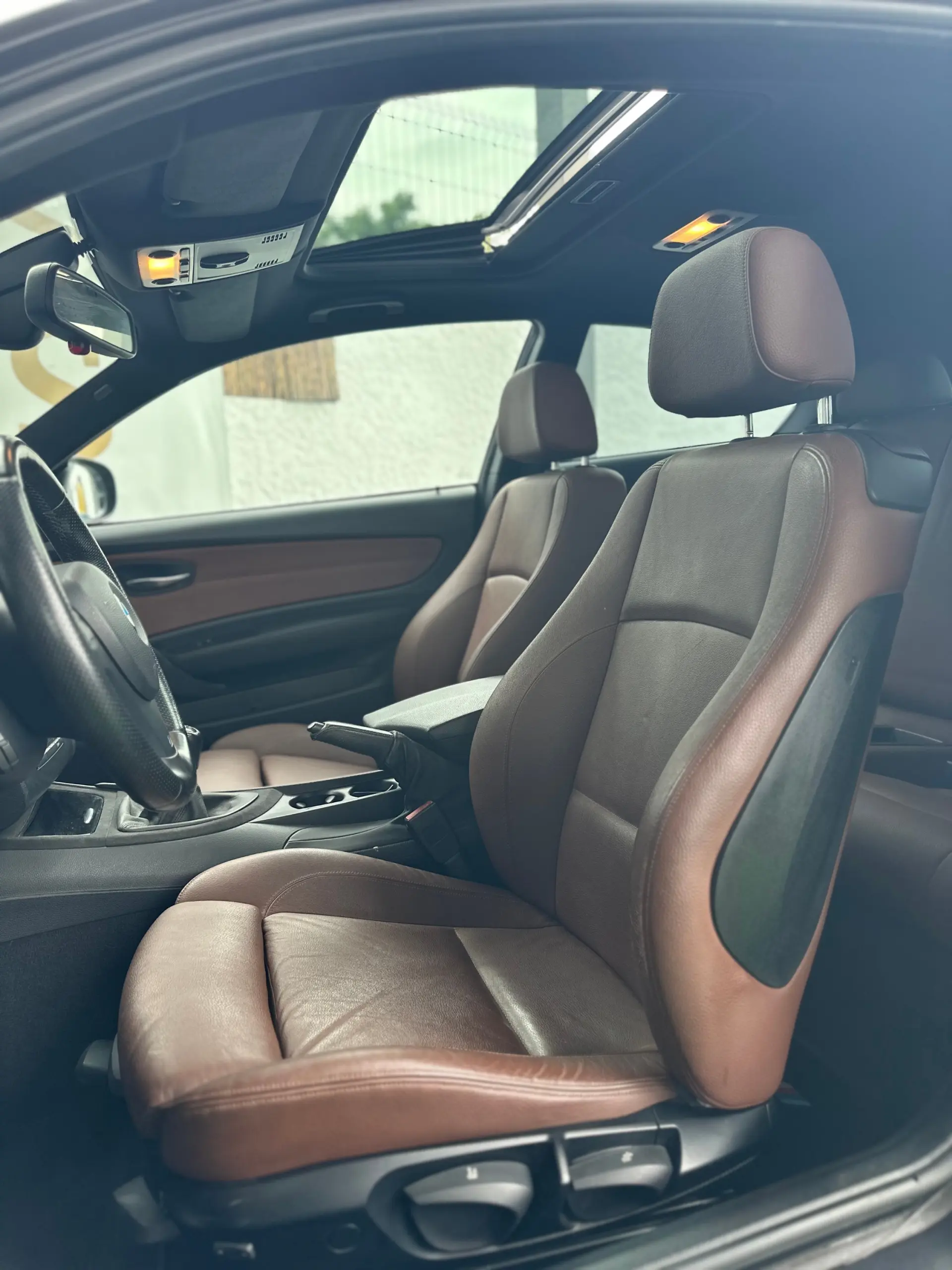 BMW 118 d Pack M 13