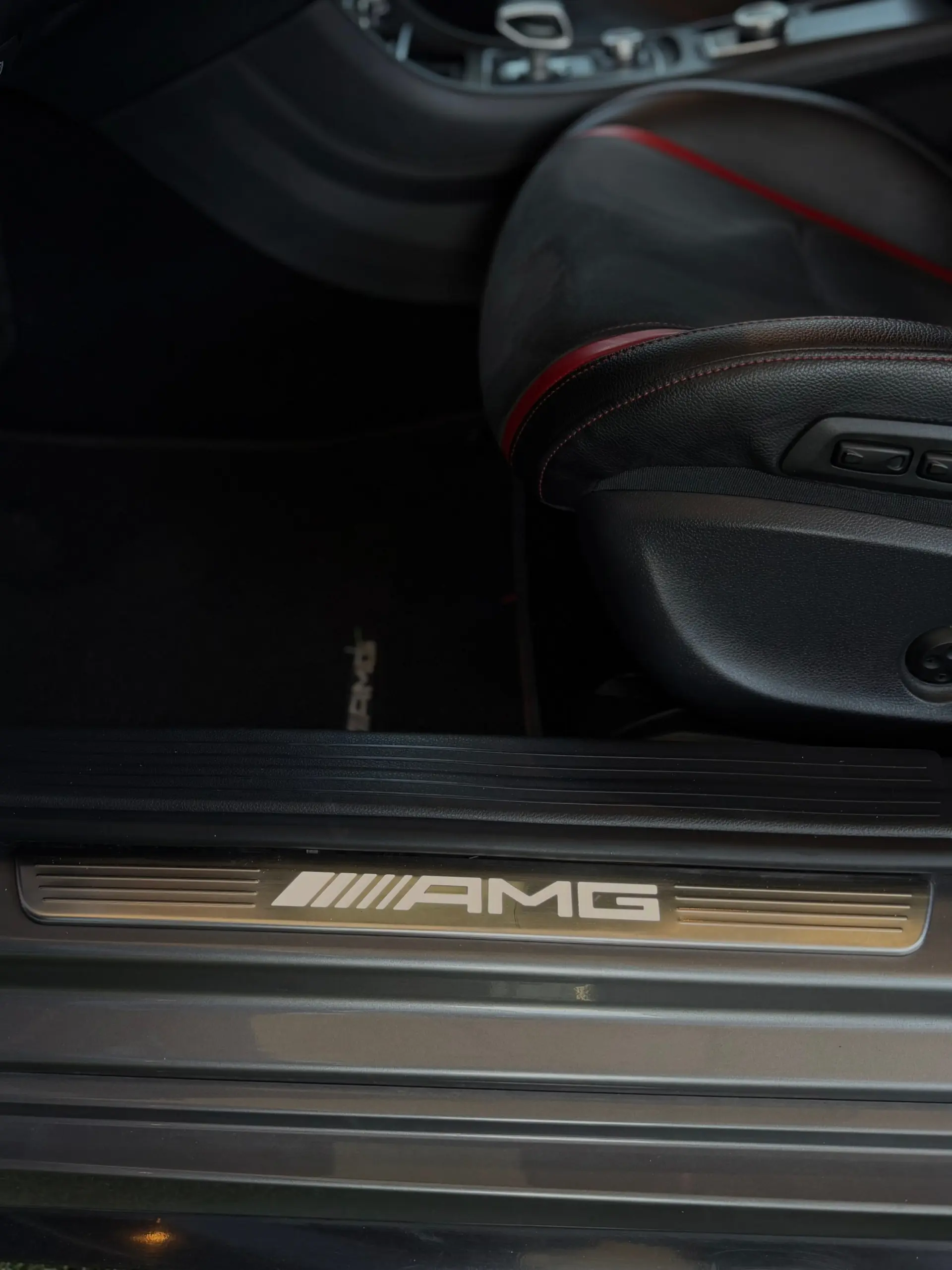Mercedes-Benz CLA 45 AMG Shooting Brake 4-Matic 37