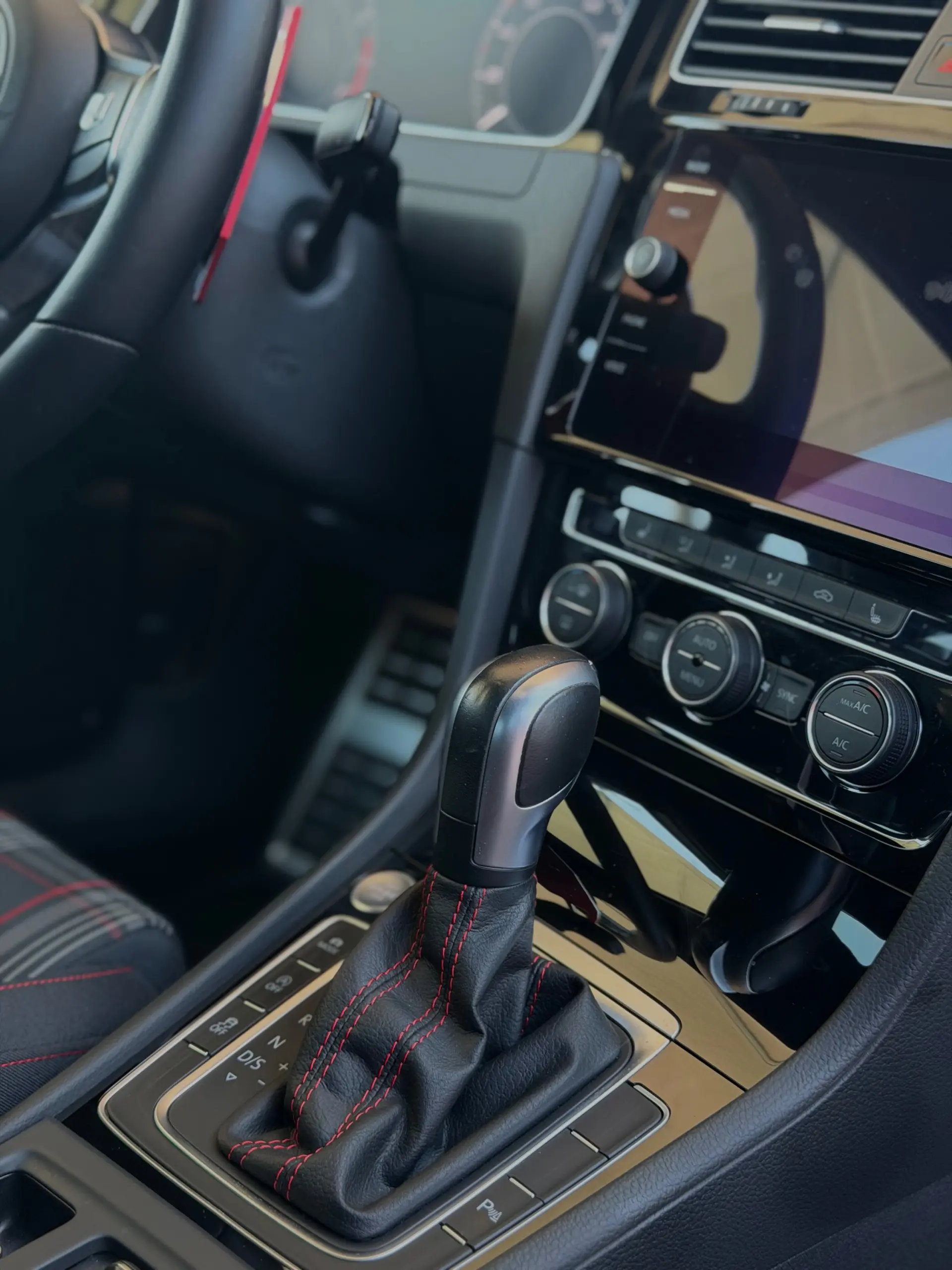 Volkswagen Golf 2.0 TSI GTI DSG Performance 26