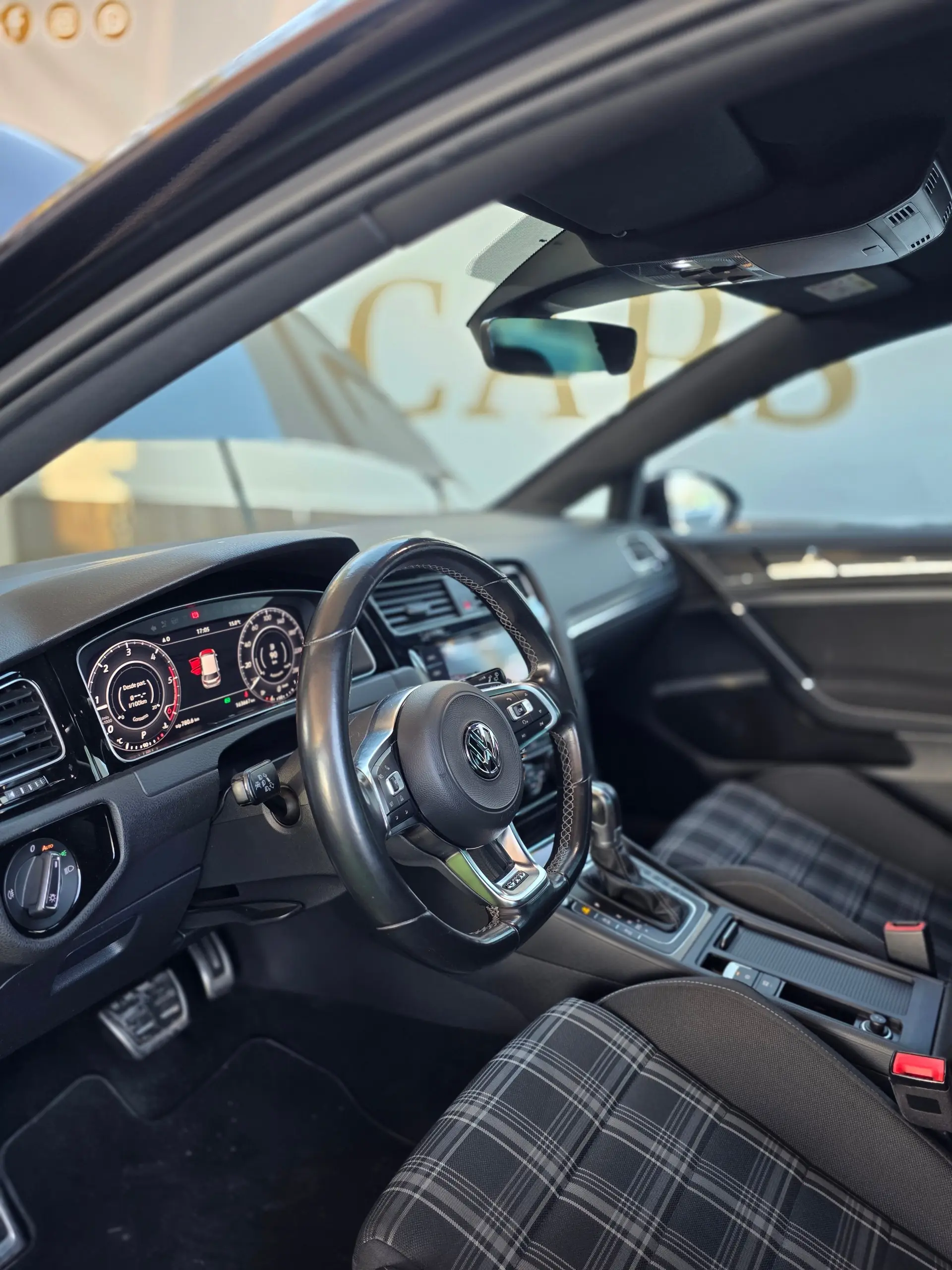 Volkswagen Golf 2.0 TDi GTD DSG 13