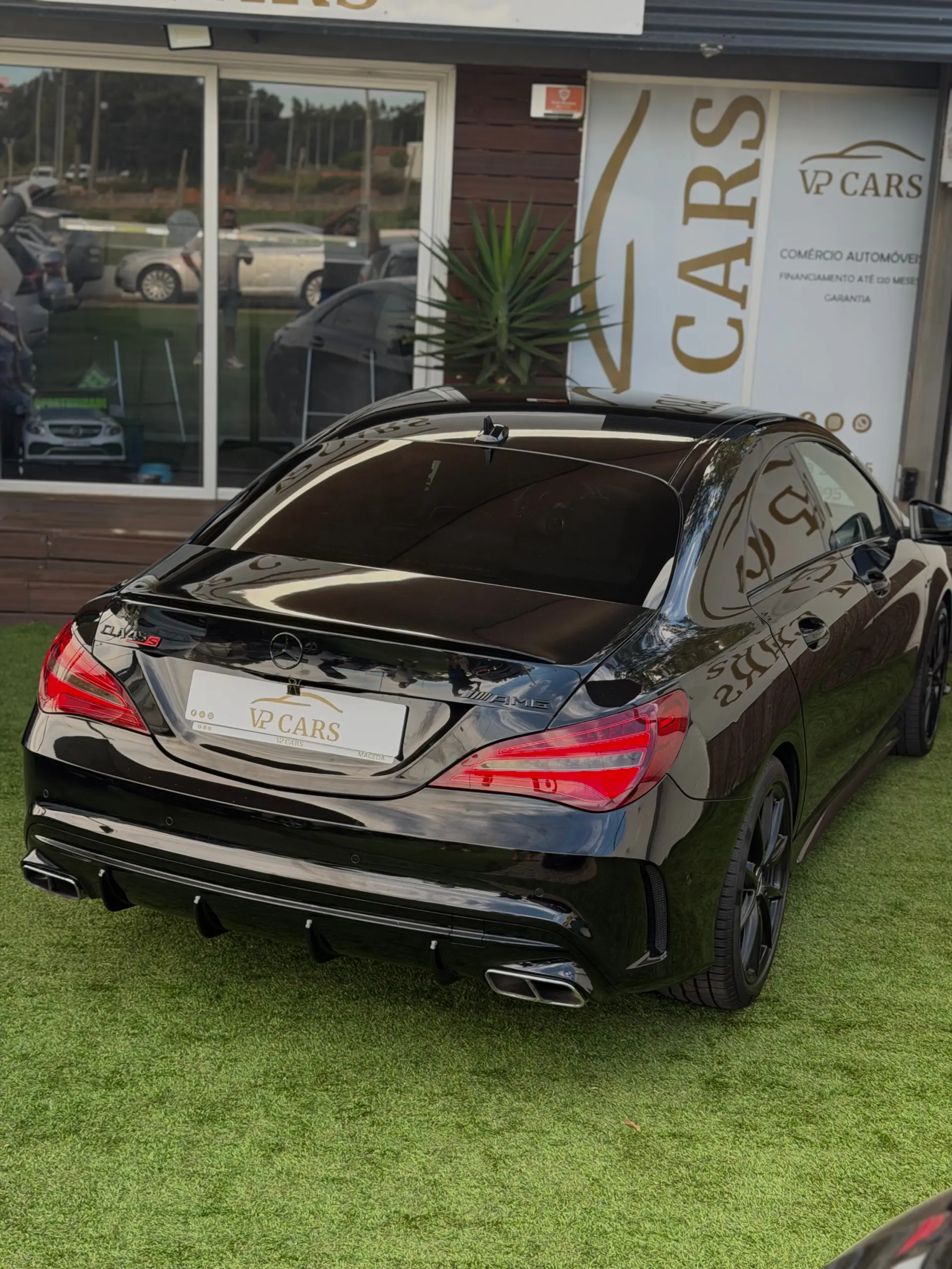 Mercedes-Benz CLA 45 AMG 4Matic Speedshift 7G-DCT Night Edition 10