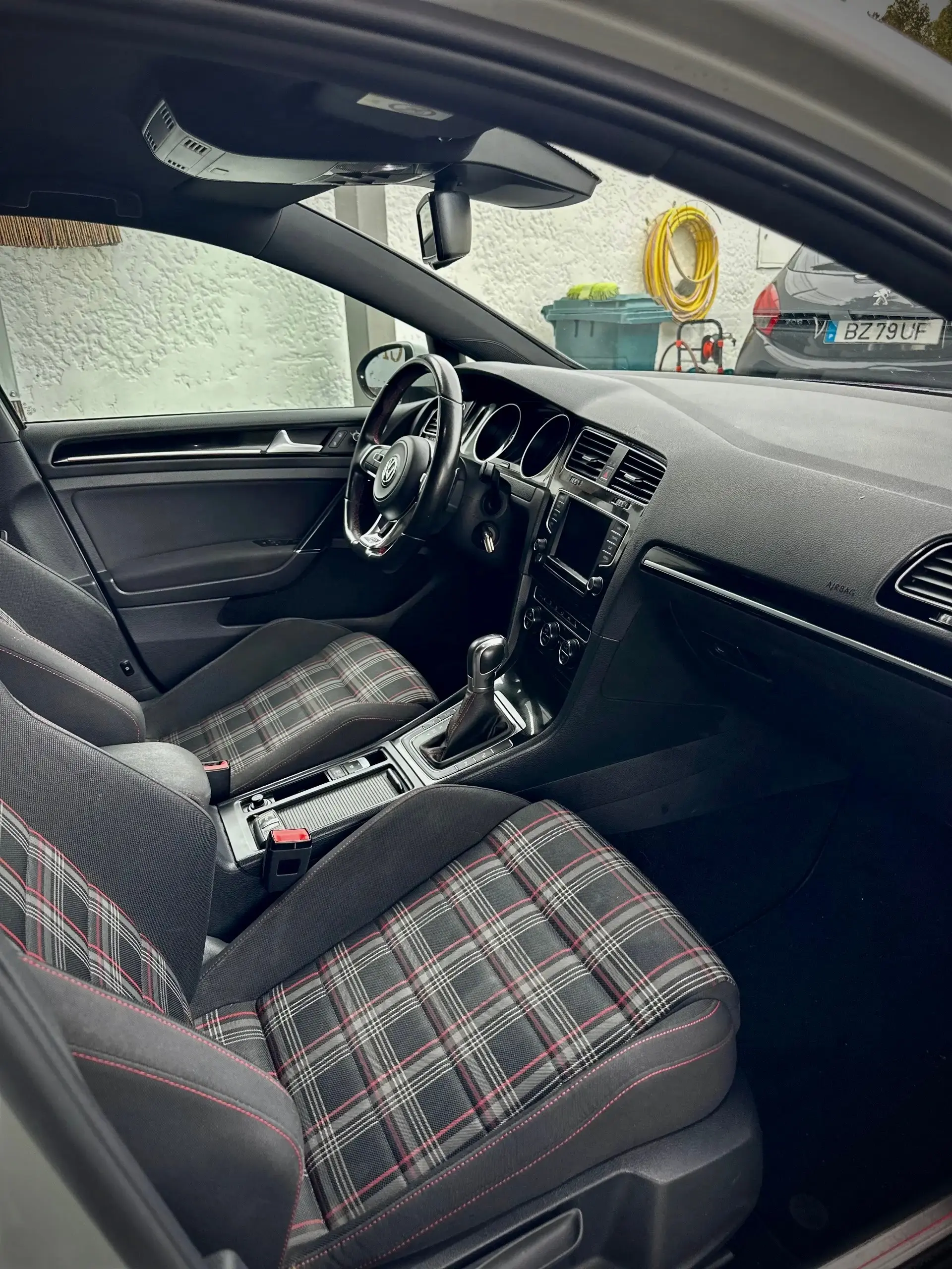 Volkswagen Golf 2.0 TSi GTi DSG 18