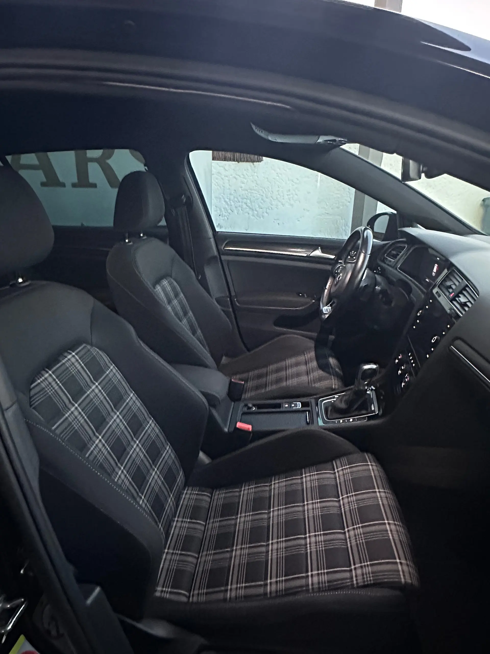 Volkswagen Golf 2.0 TDi GTD DSG 15