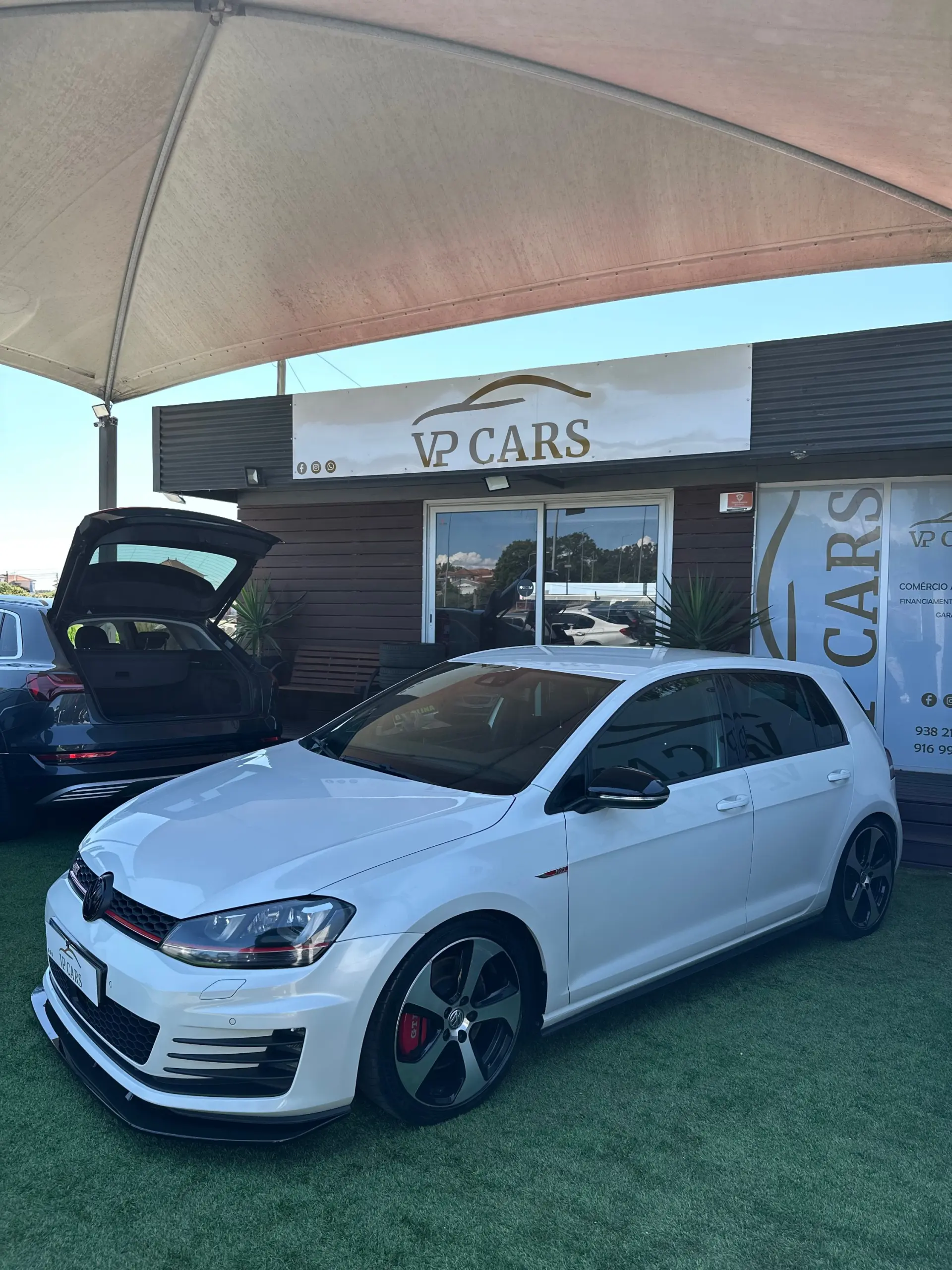 Volkswagen Golf 2.0 TSi GTi DSG Performance 7