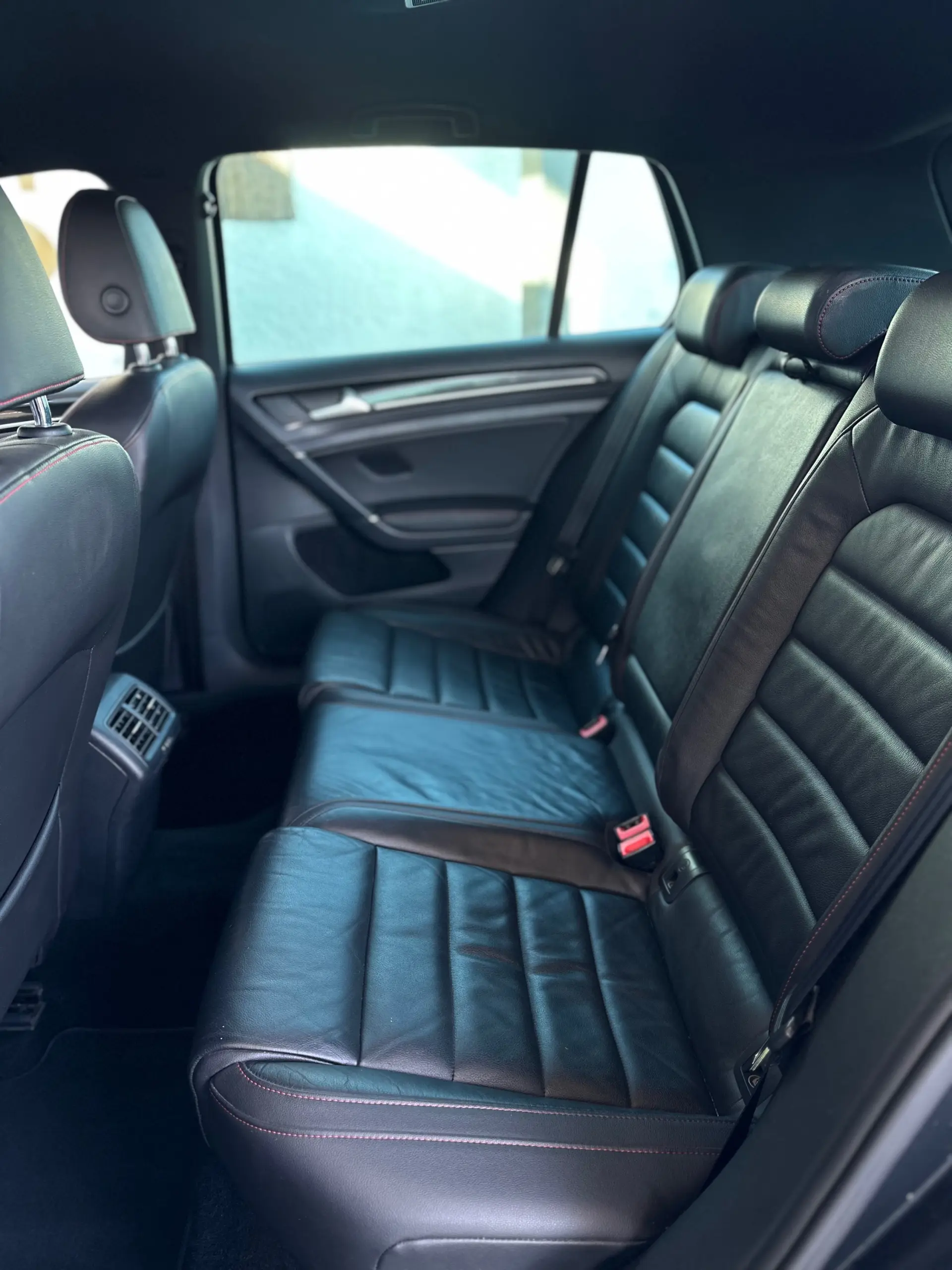Volkswagen Golf 2.0 TSi GTi DSG Performance 17
