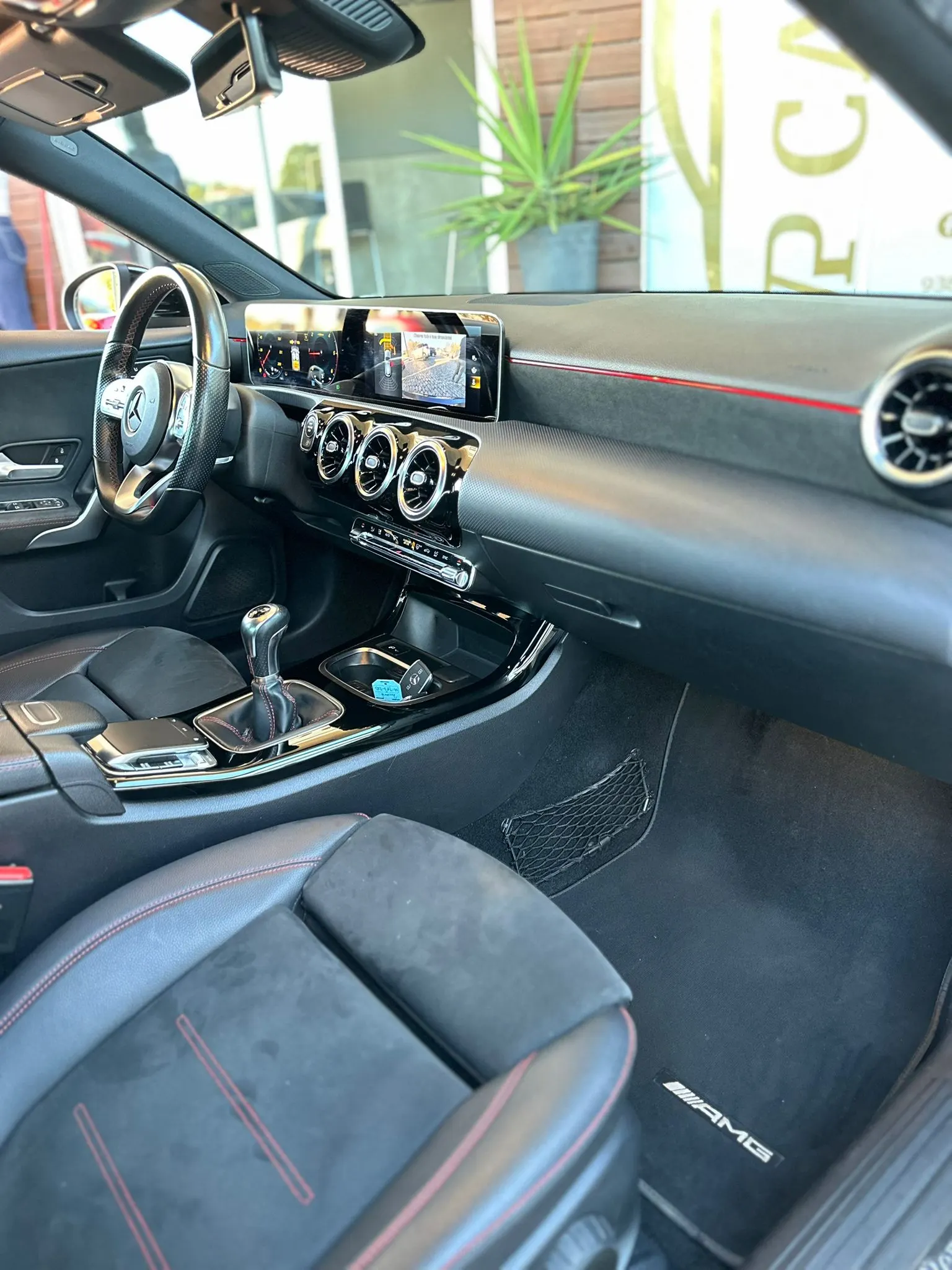 Mercedes-Benz A 180 d AMG Line 15