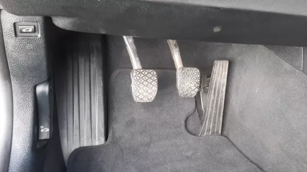 BMW 318 d Touring Advantage 19