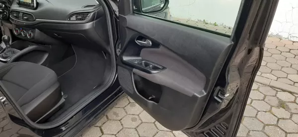 Fiat Tipo 1.3 M-Jet Lounge Tech 32