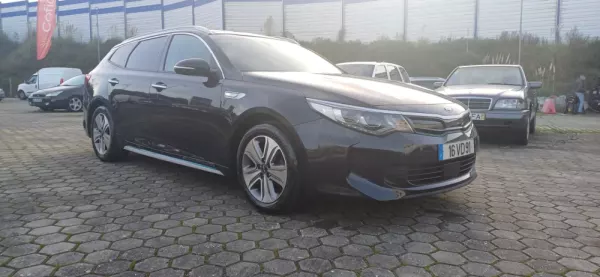 Kia Optima SW 2.0 CVVT PHEV 4