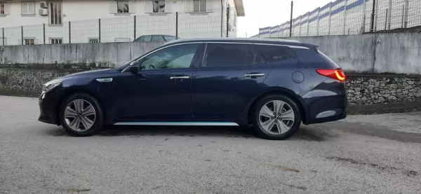 Kia Optima SW 2.0 CVVT PHEV 14