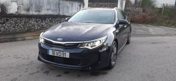 Kia Optima SW 2.0 CVVT PHEV 16