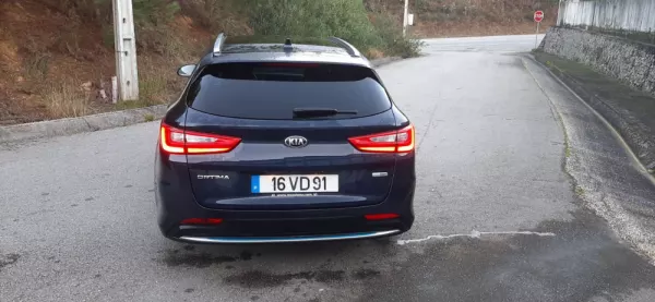 Kia Optima SW 2.0 CVVT PHEV 23