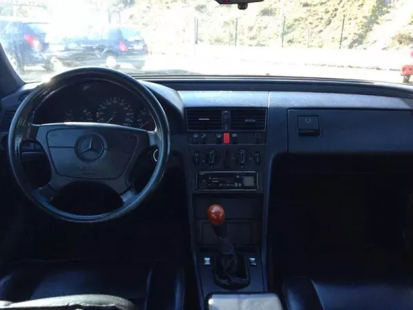 Mercedes-Benz C 200 7