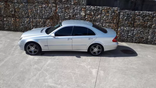 Mercedes-Benz E 280 Avantgarde 7