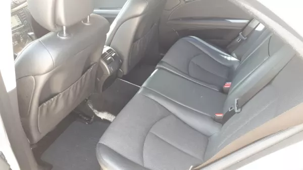 Mercedes-Benz E 280 Avantgarde 16