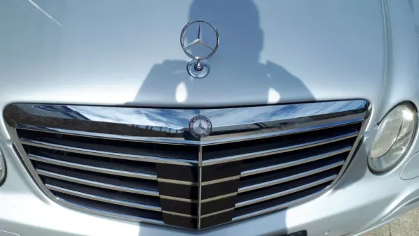 Mercedes-Benz E 280 Avantgarde 17