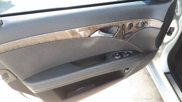 Mercedes-Benz E 280 Avantgarde 22